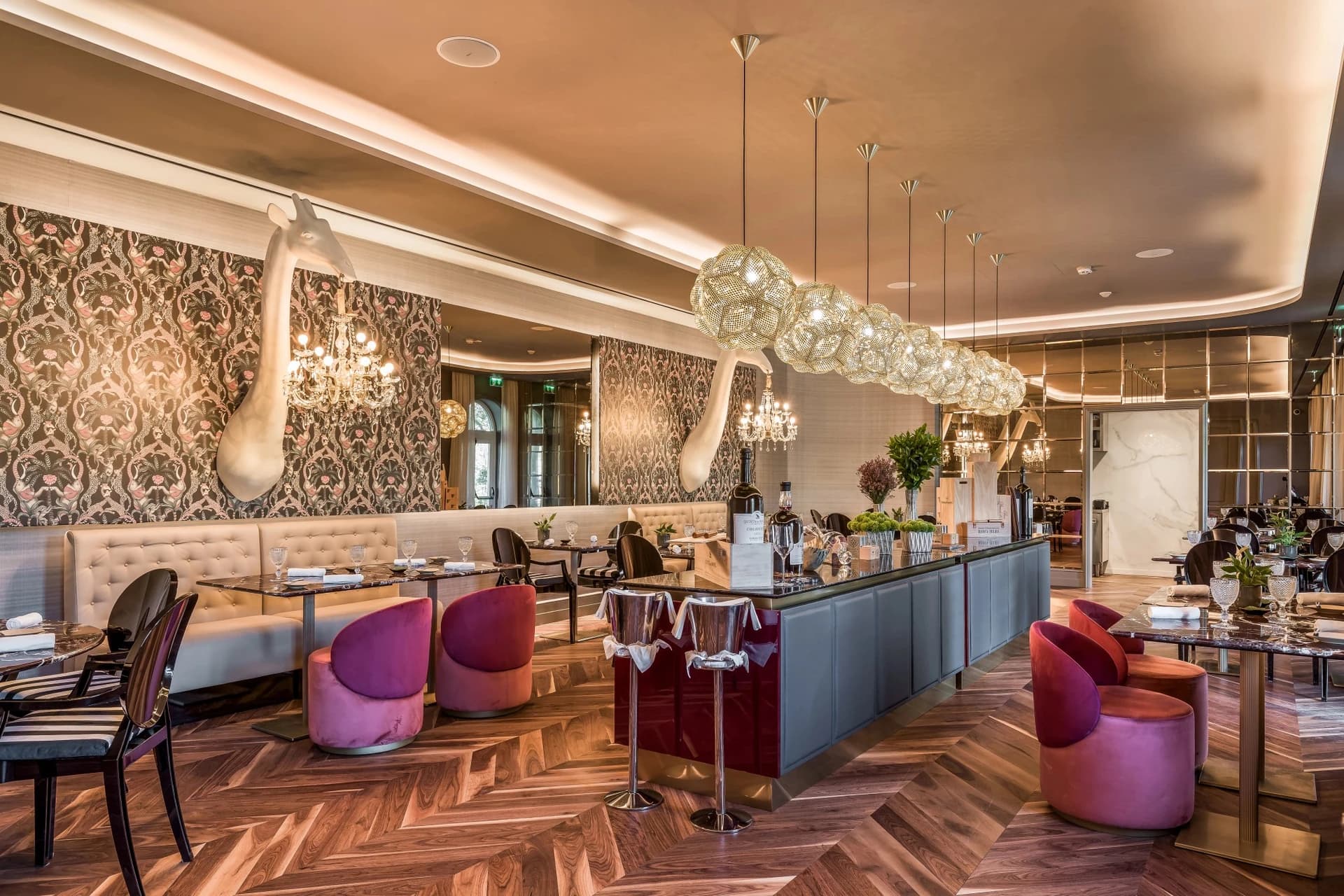 Amoure Hotel