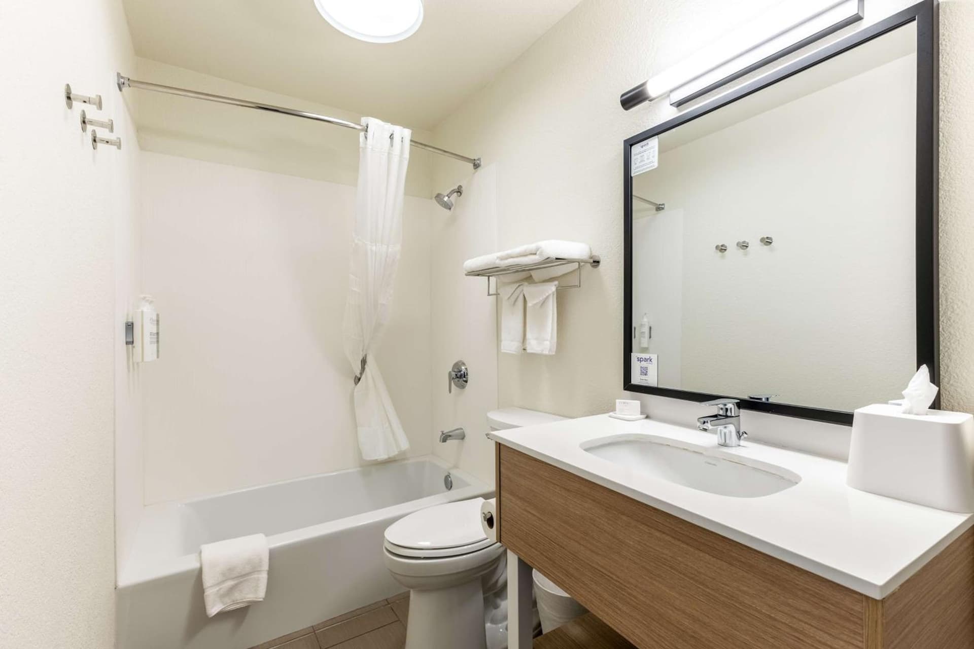 Spark by Hilton Glendale Peoria Phoenix North