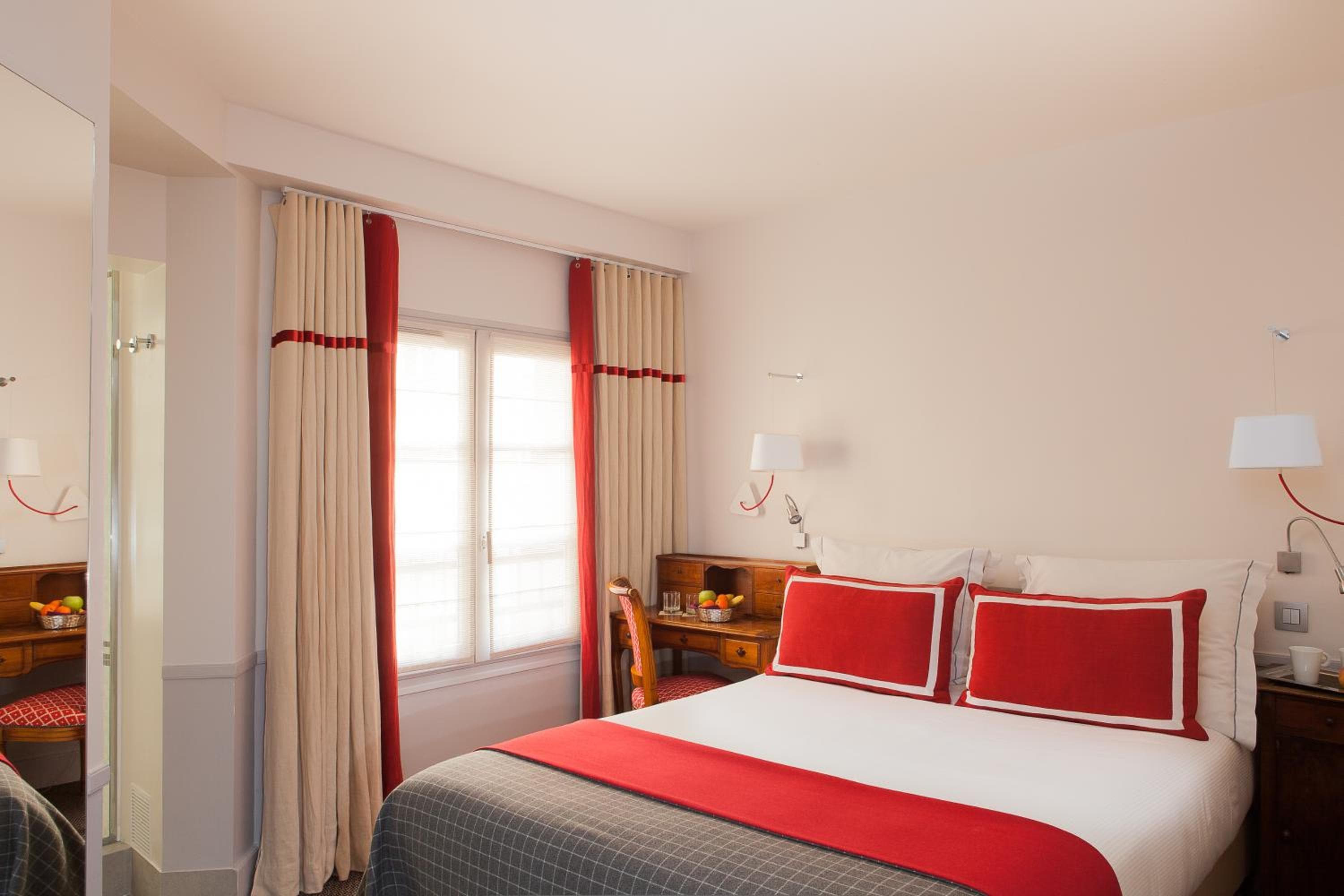 Hôtel de la Place du Louvre - Esprit de France