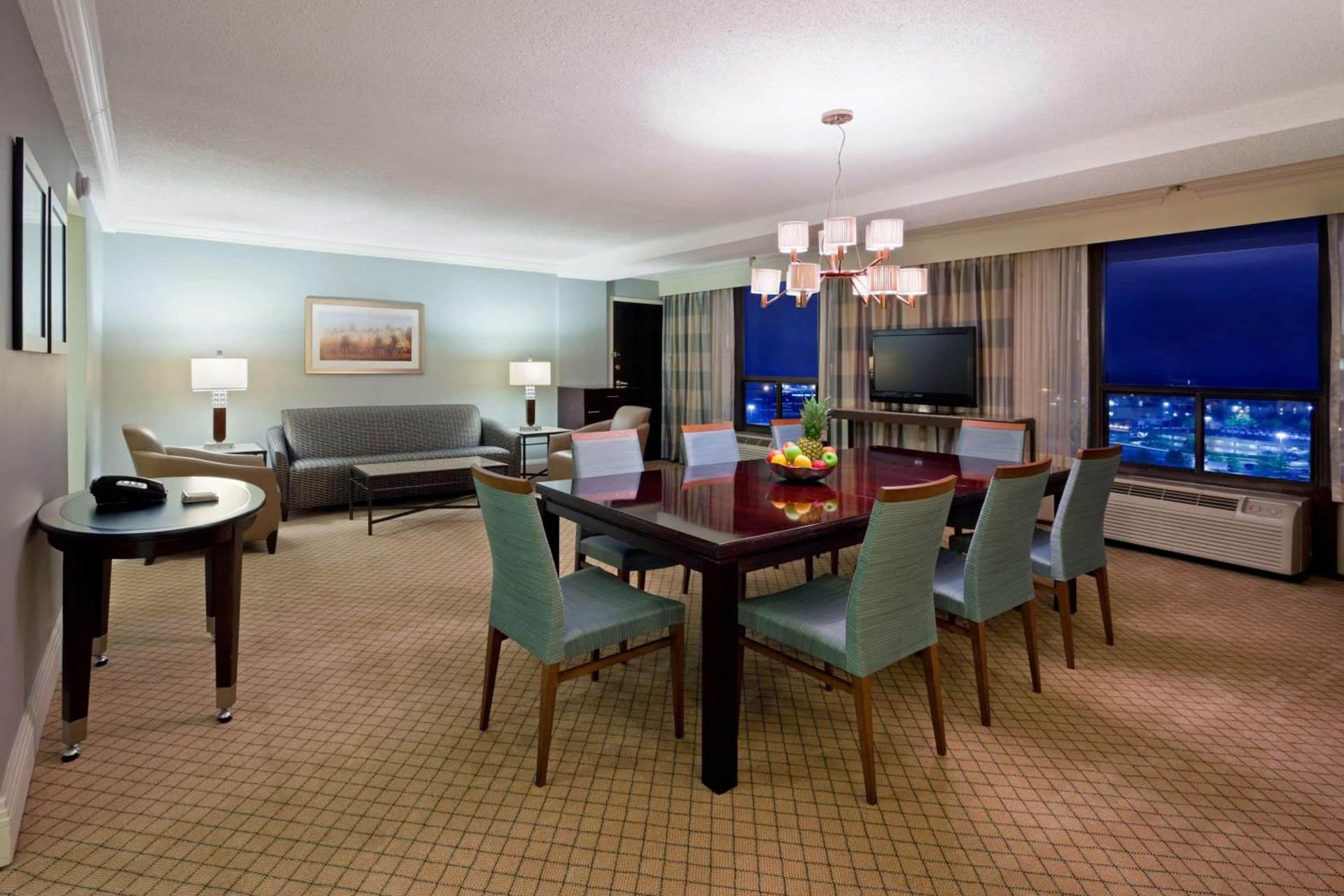 Hotel Belvoir Springfield