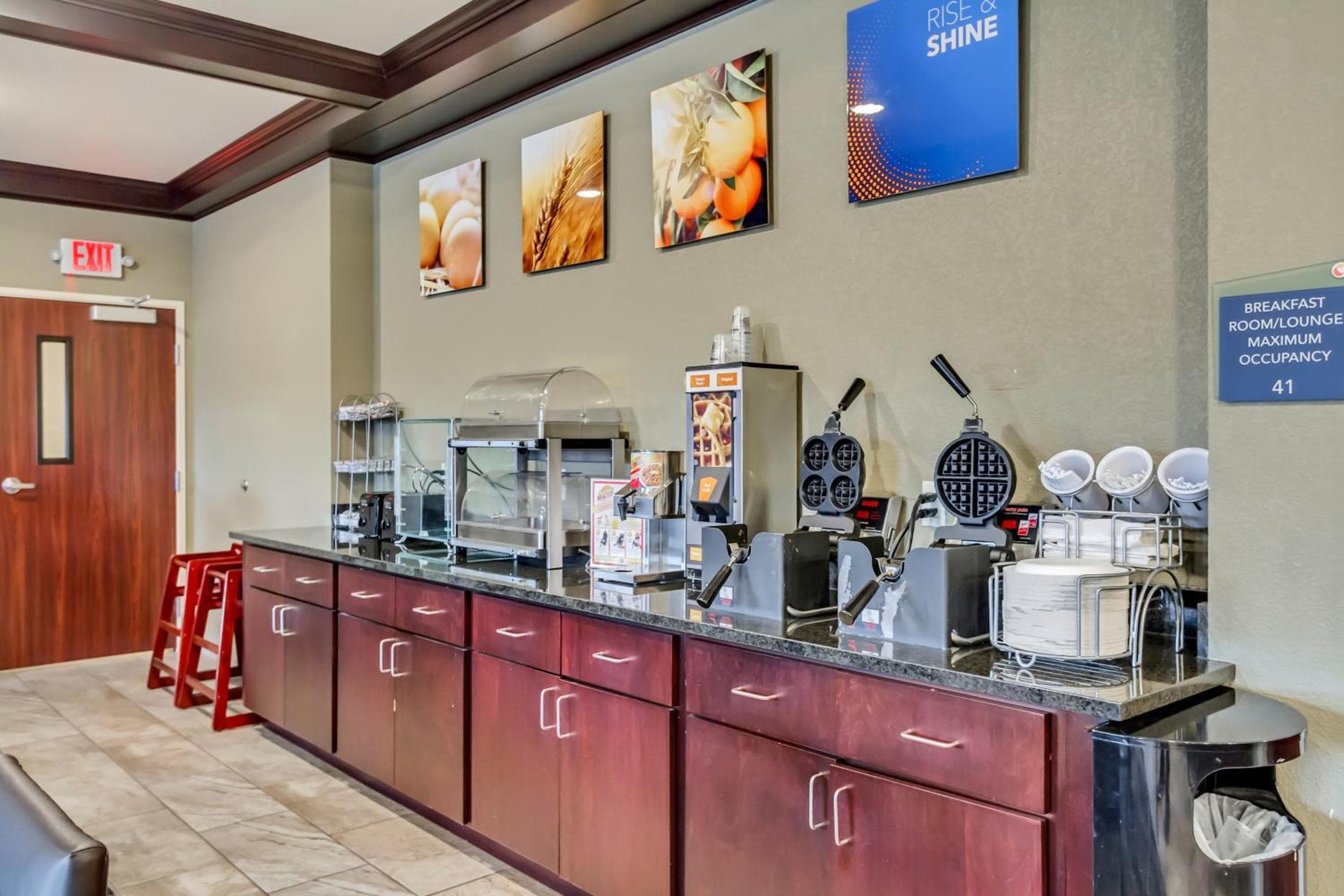 Comfort Inn & Suites Morgan