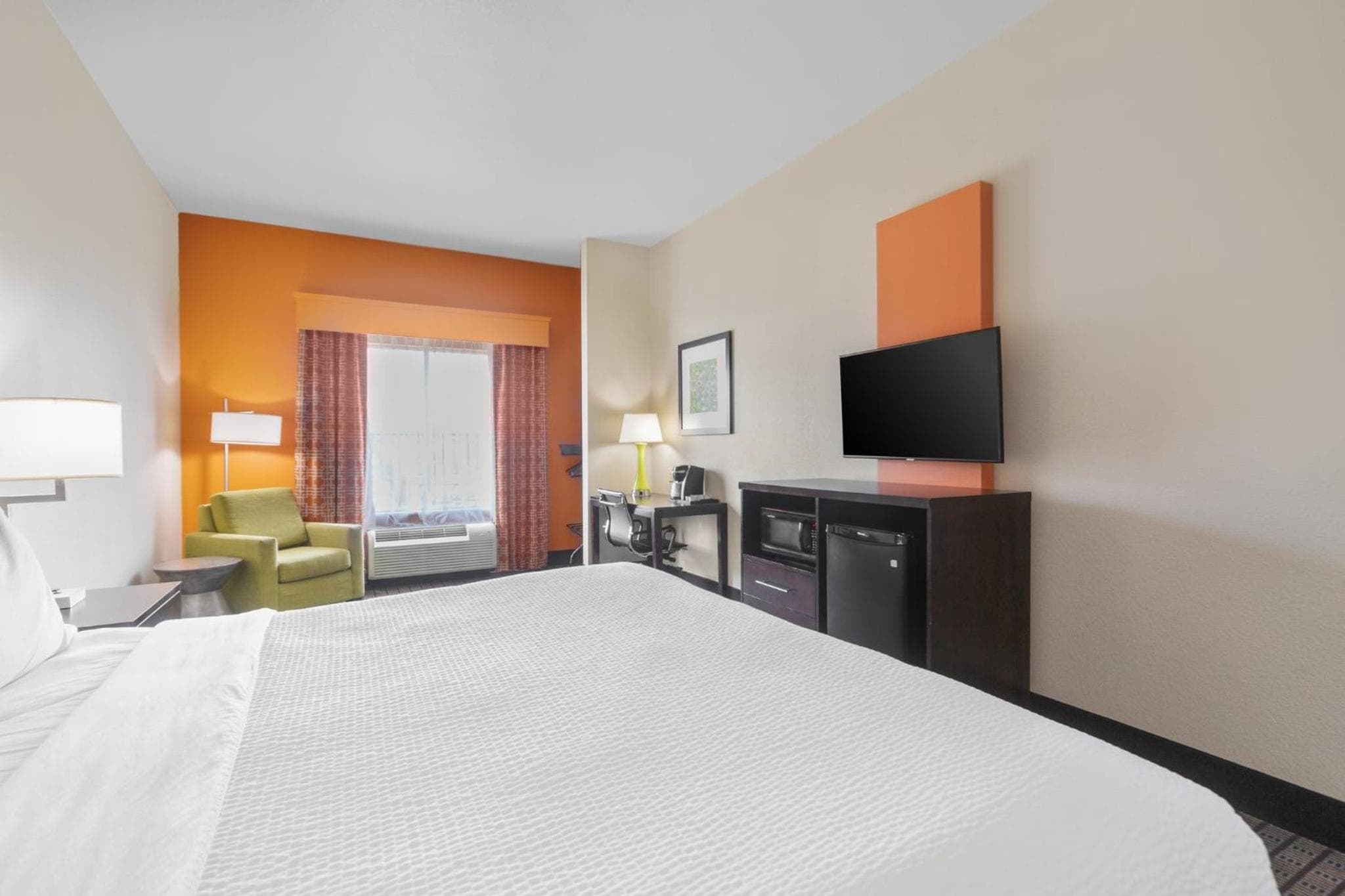 Holiday Inn Express & Suites - Houston NW - Tomball Area