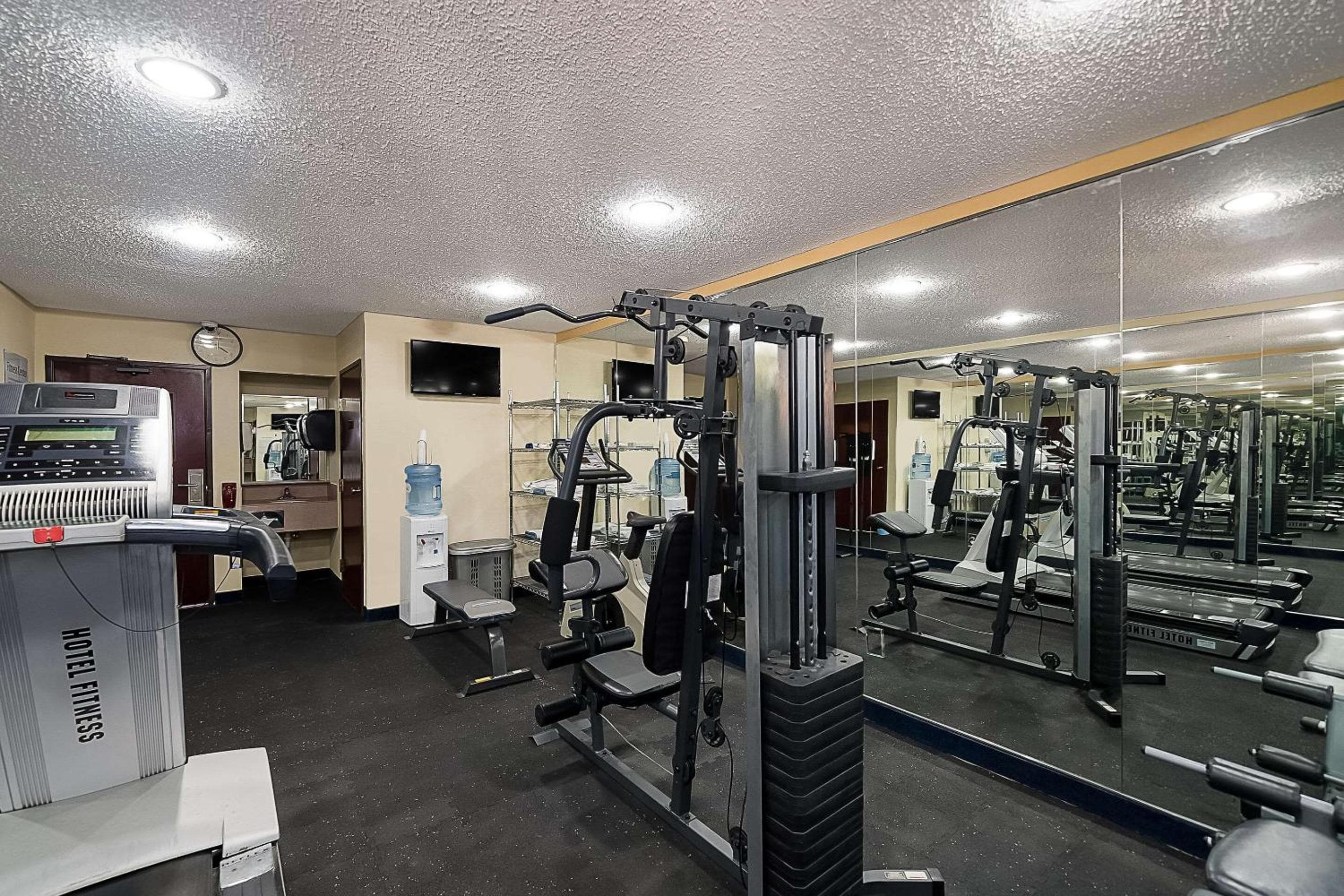 Quality Inn & Suites Irving DFW Airport South