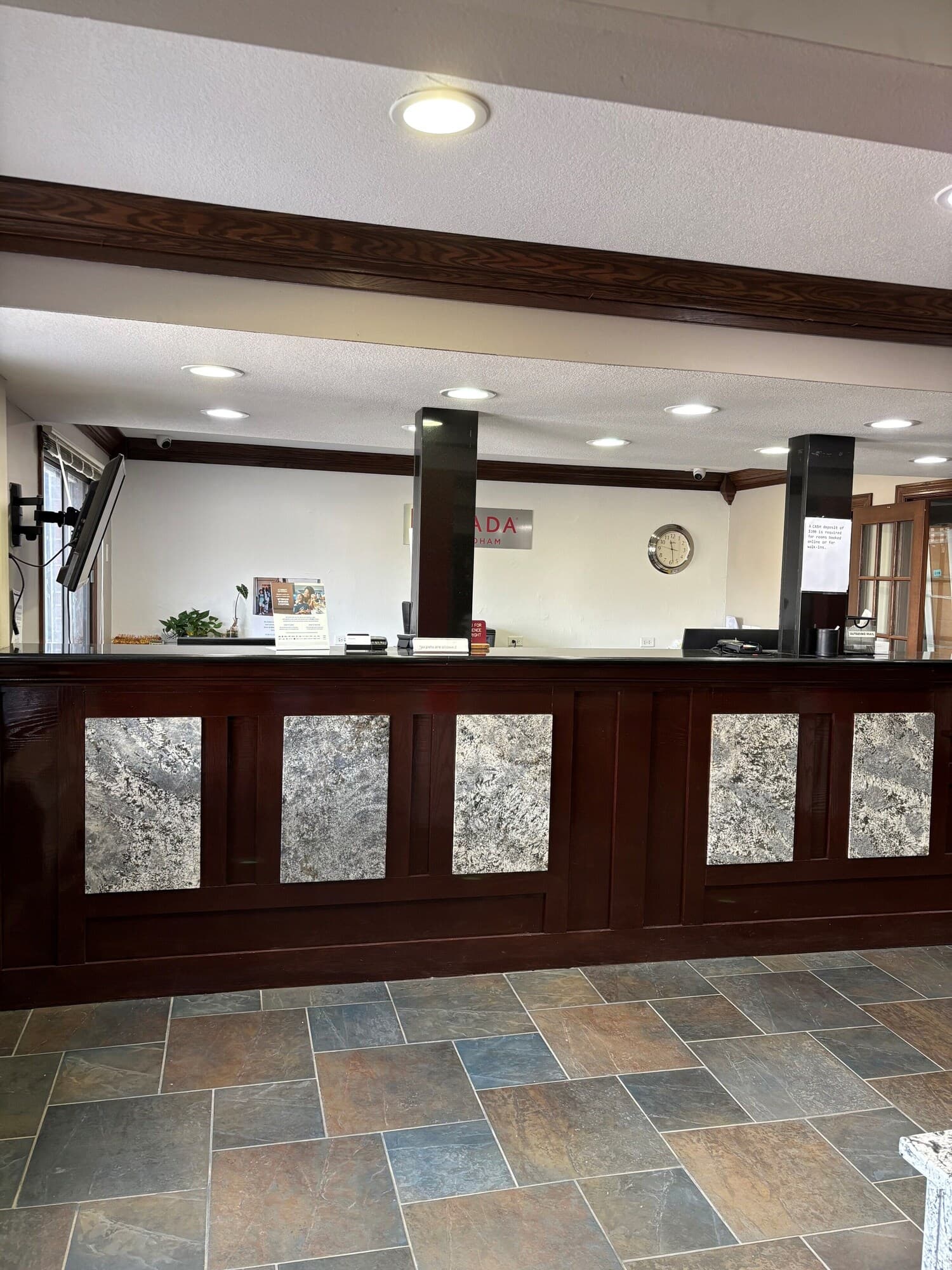 Ramada by Wyndham Cedar Rapids South