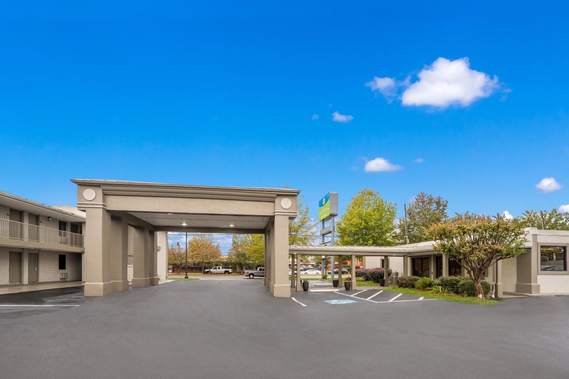 SureStay Hotel by Best Western Columbus Downtown