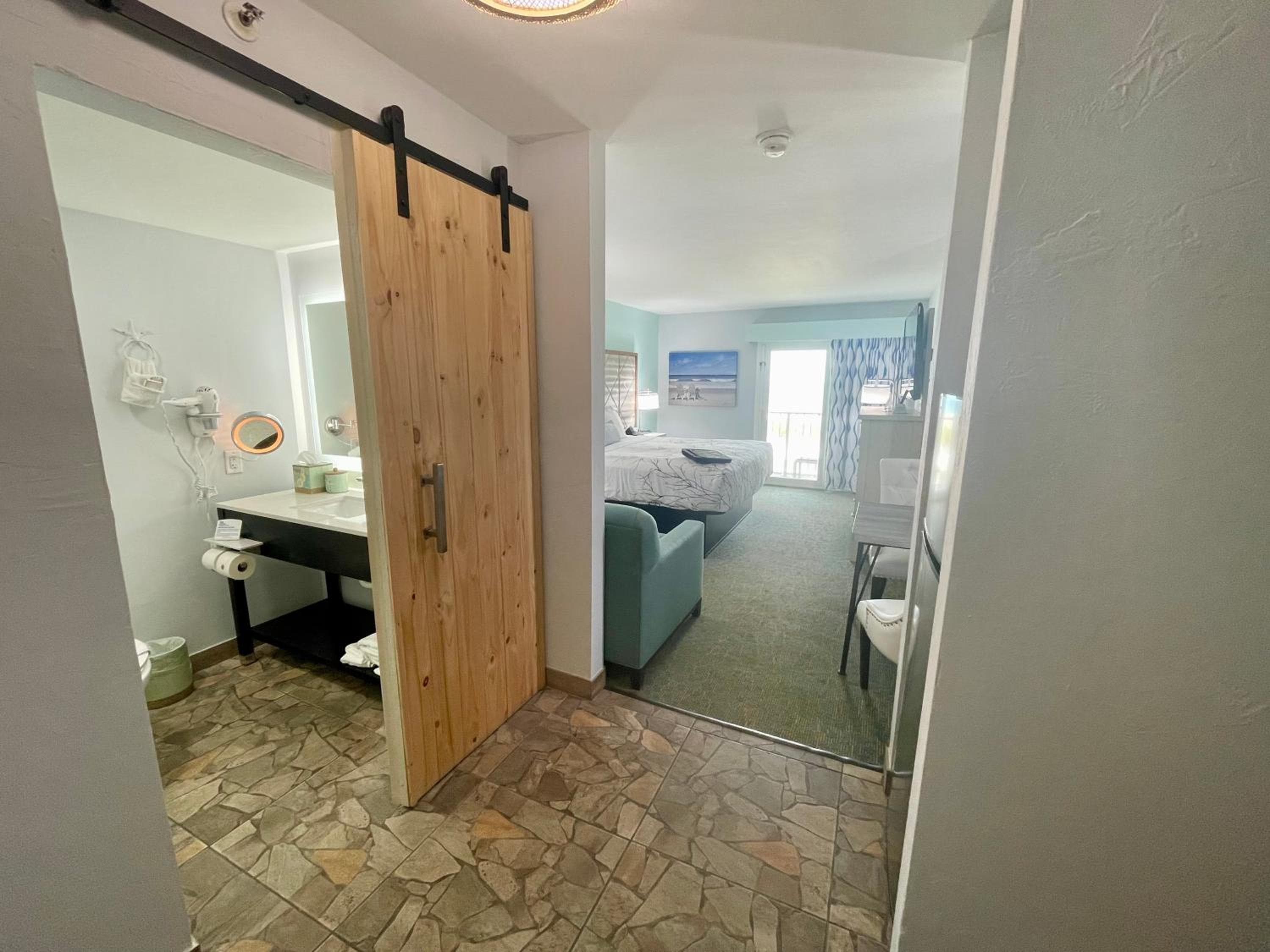 Ocean Sands Beach Boutique Inn