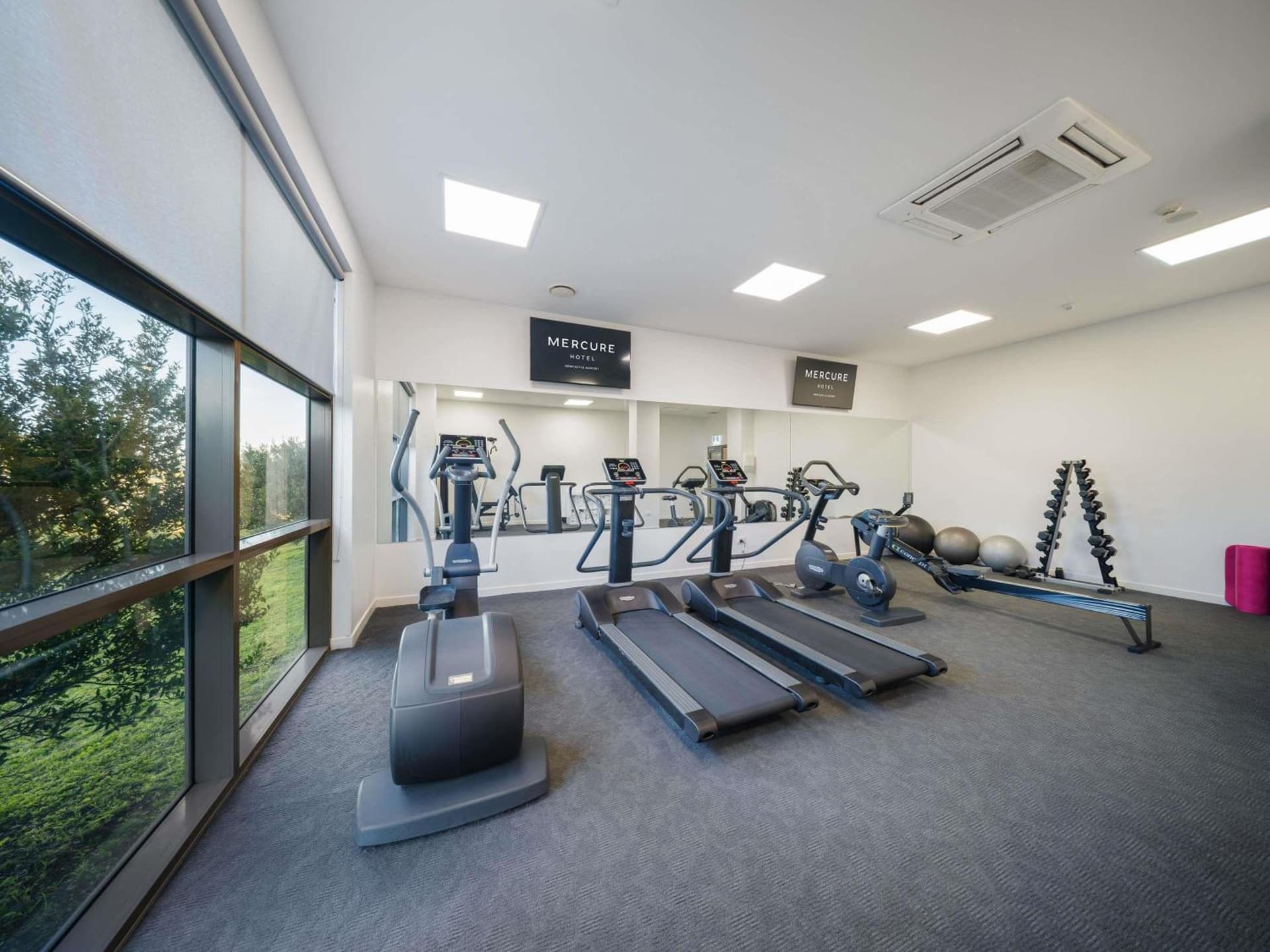 Mercure Newcastle Airport