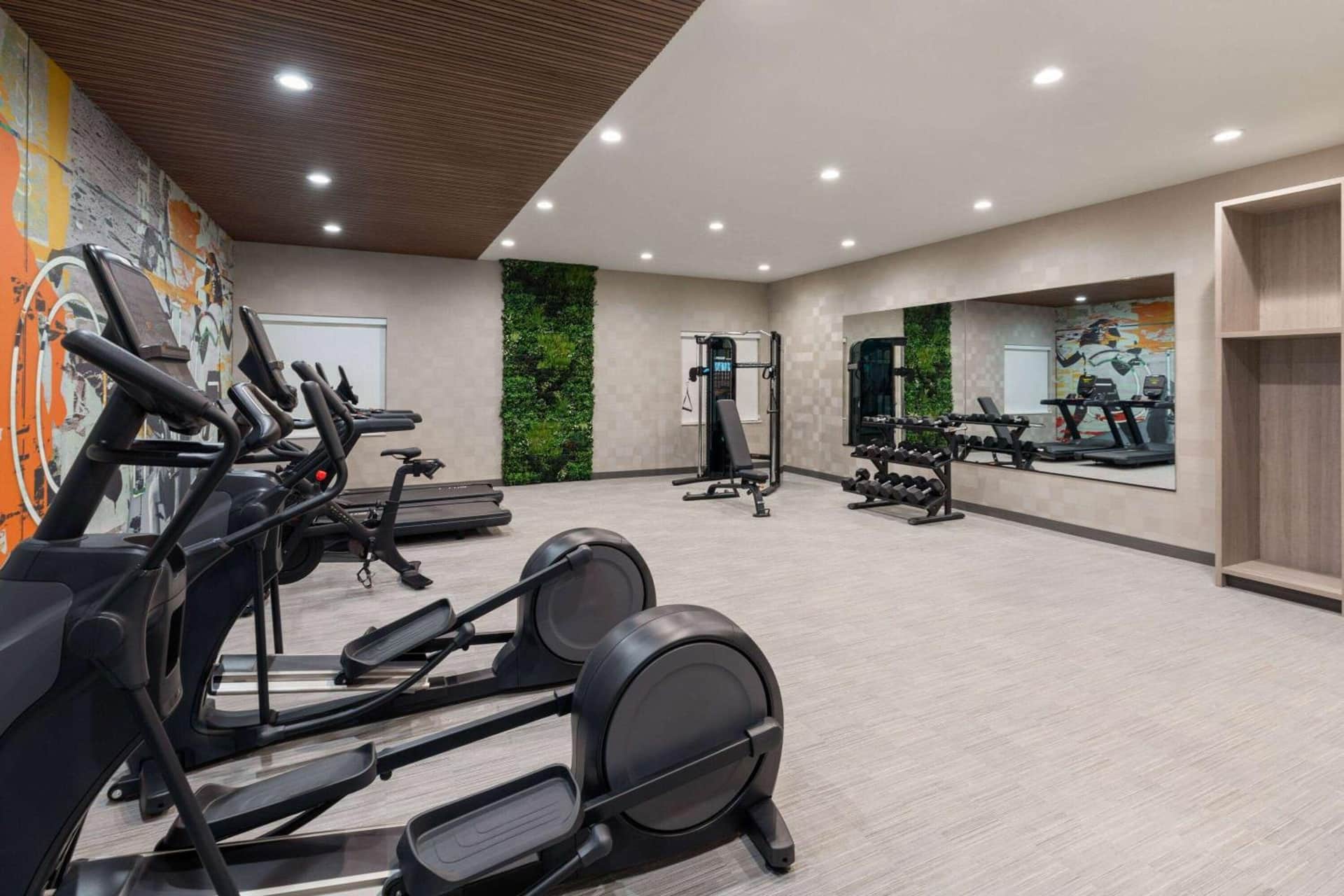 La Quinta Inn & Suites by Wyndham DeSoto