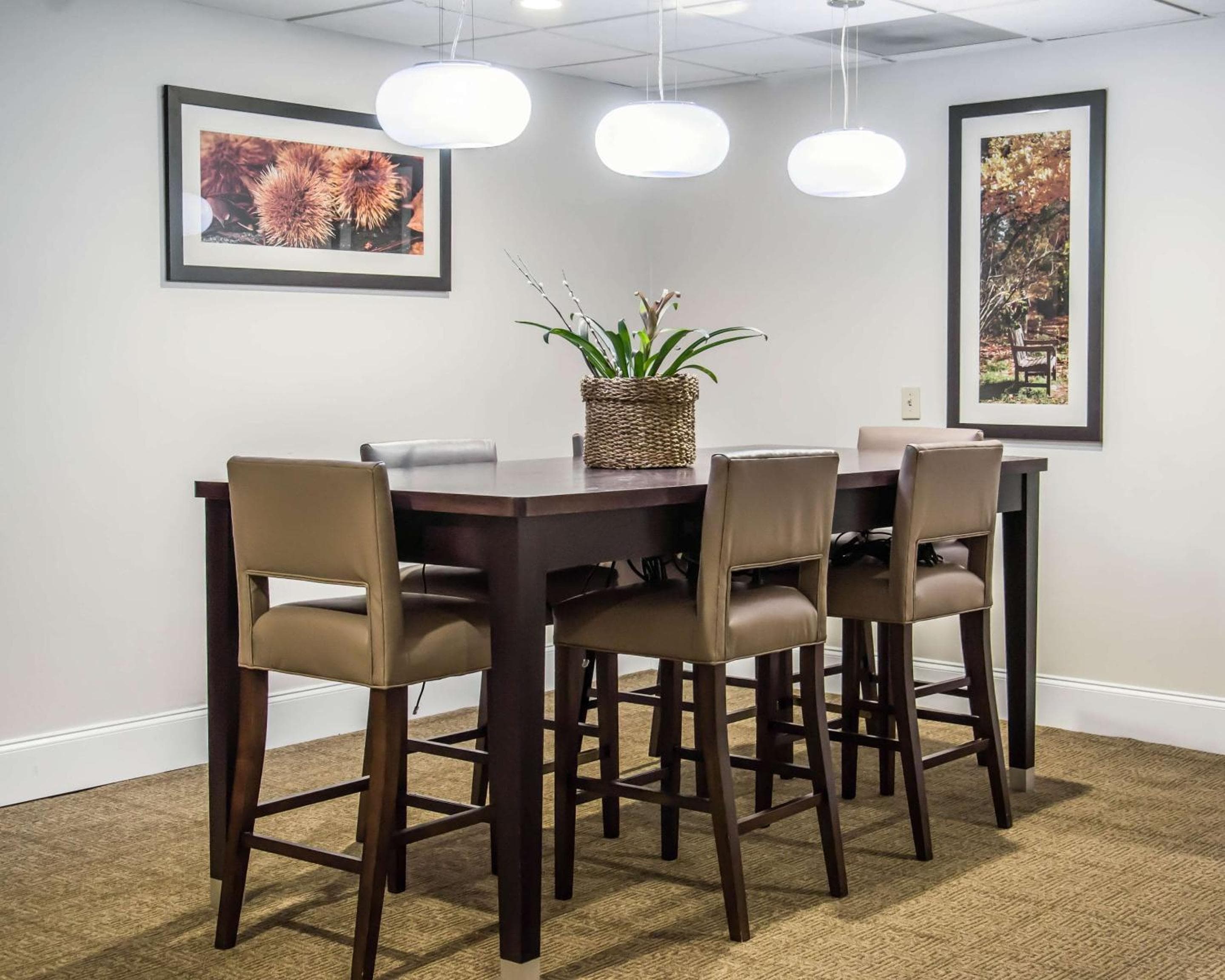 Comfort Suites University - Research Park