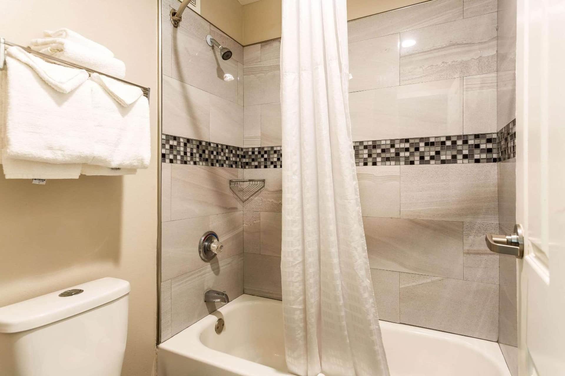 Econo Lodge Inn & Suites Murfreesboro Shopping District