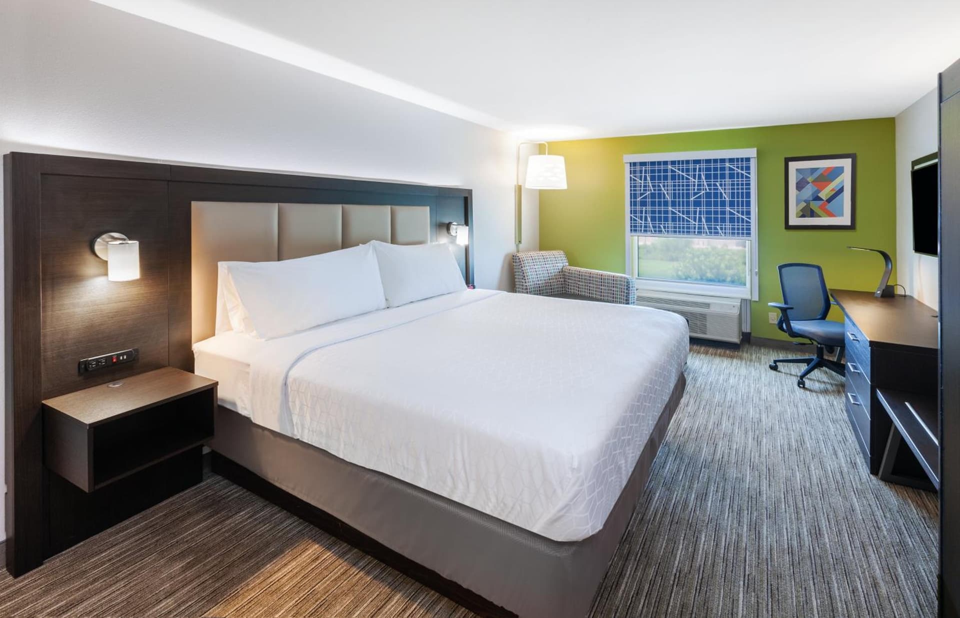 Holiday Inn Express & Suites Baton Rouge East by IHG
