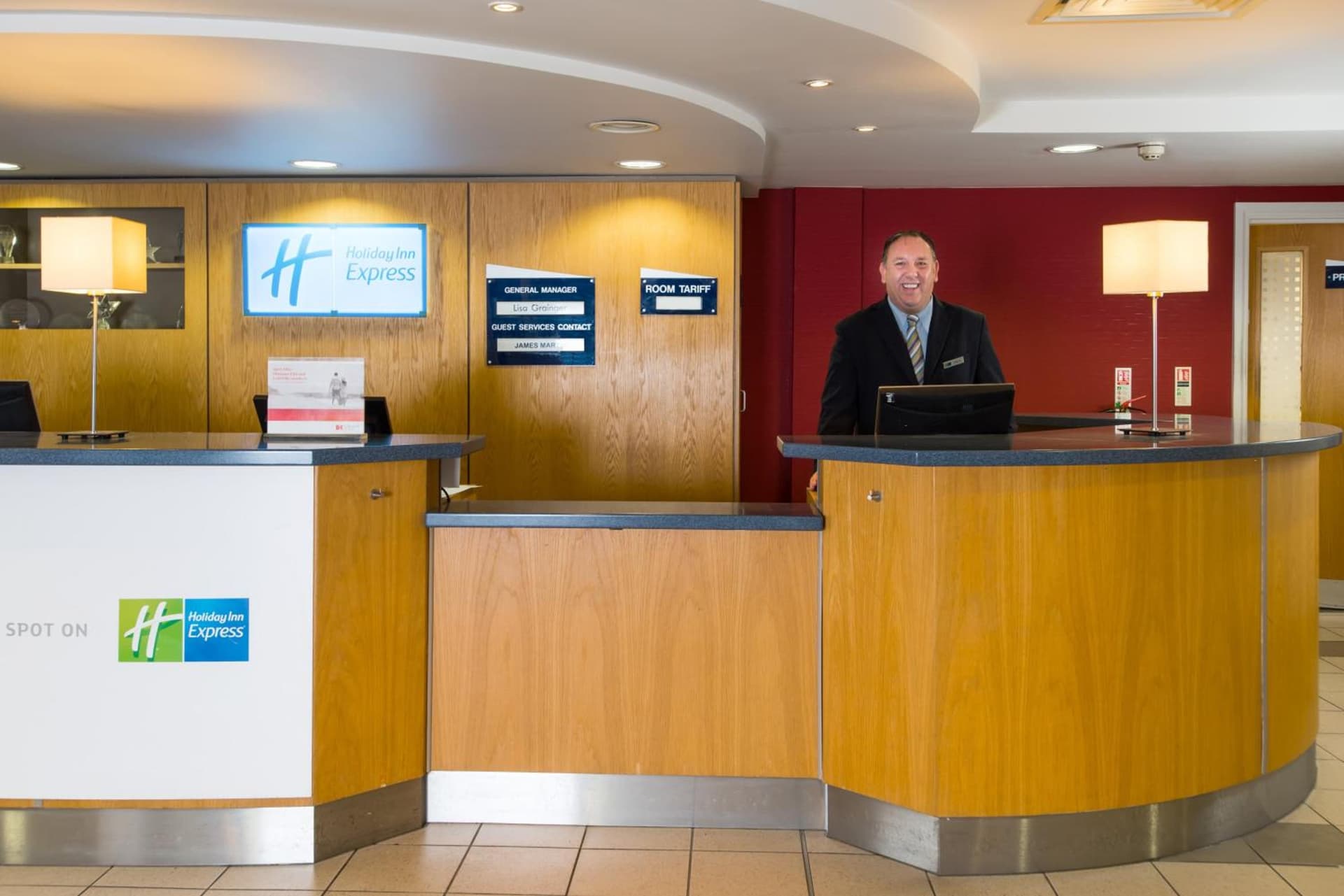 Holiday Inn Express - Swansea - East
