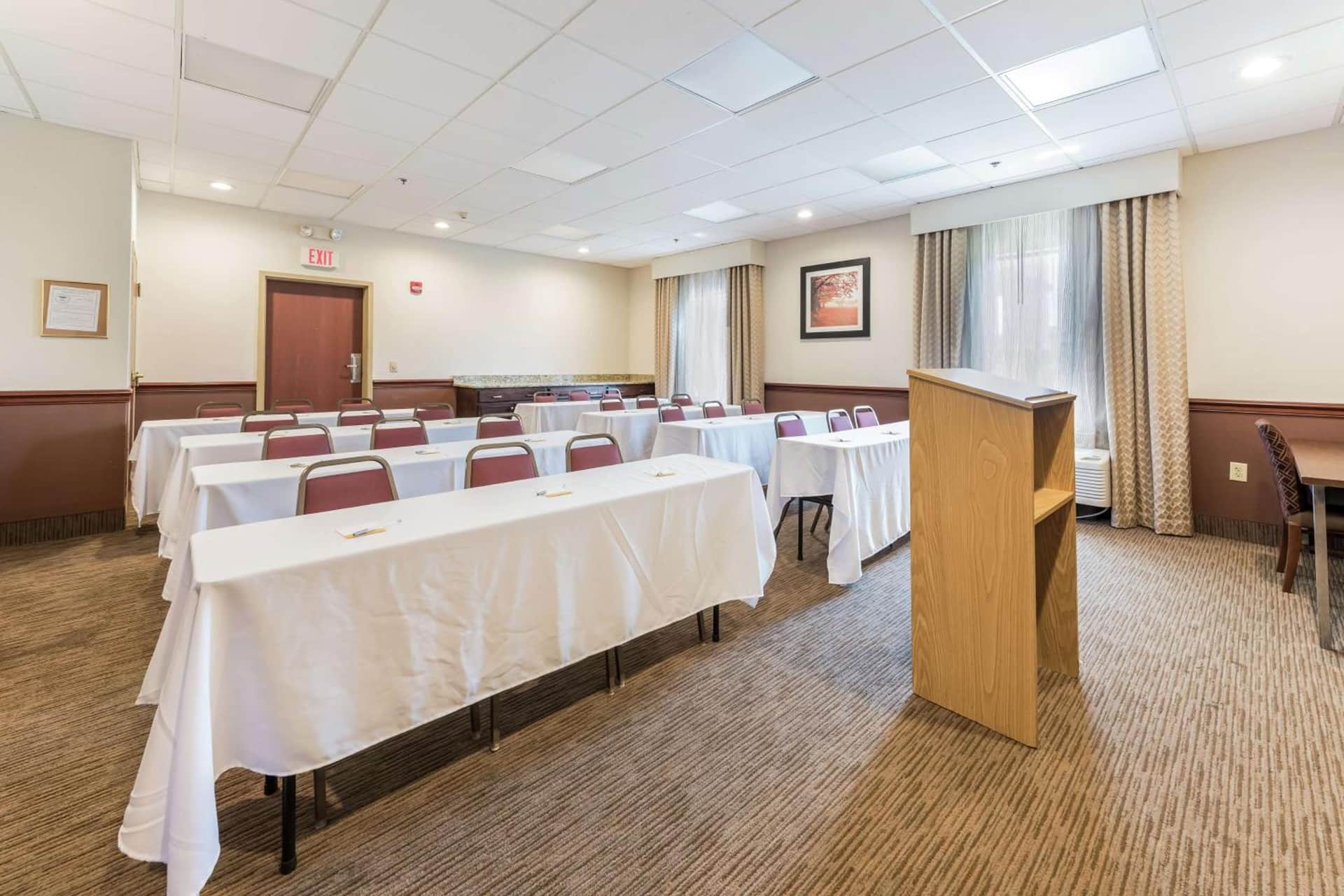 Hampton Inn by Hilton Columbus I-70E/Hamilton Rd.