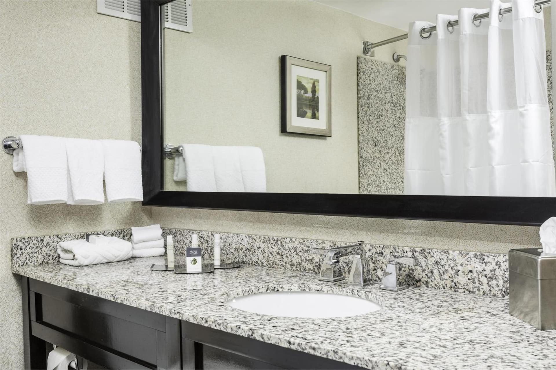 DoubleTree by Hilton Downtown Wilmington - Legal District