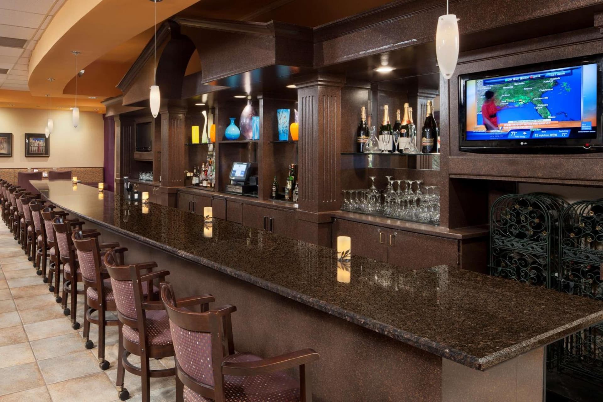 DoubleTree Suites by Hilton Cincinnati - Blue Ash