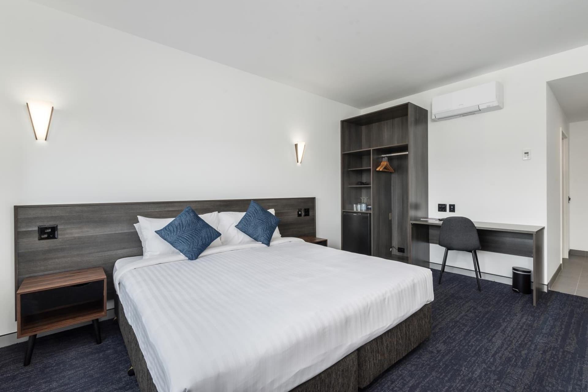 Thornton Executive Hotel