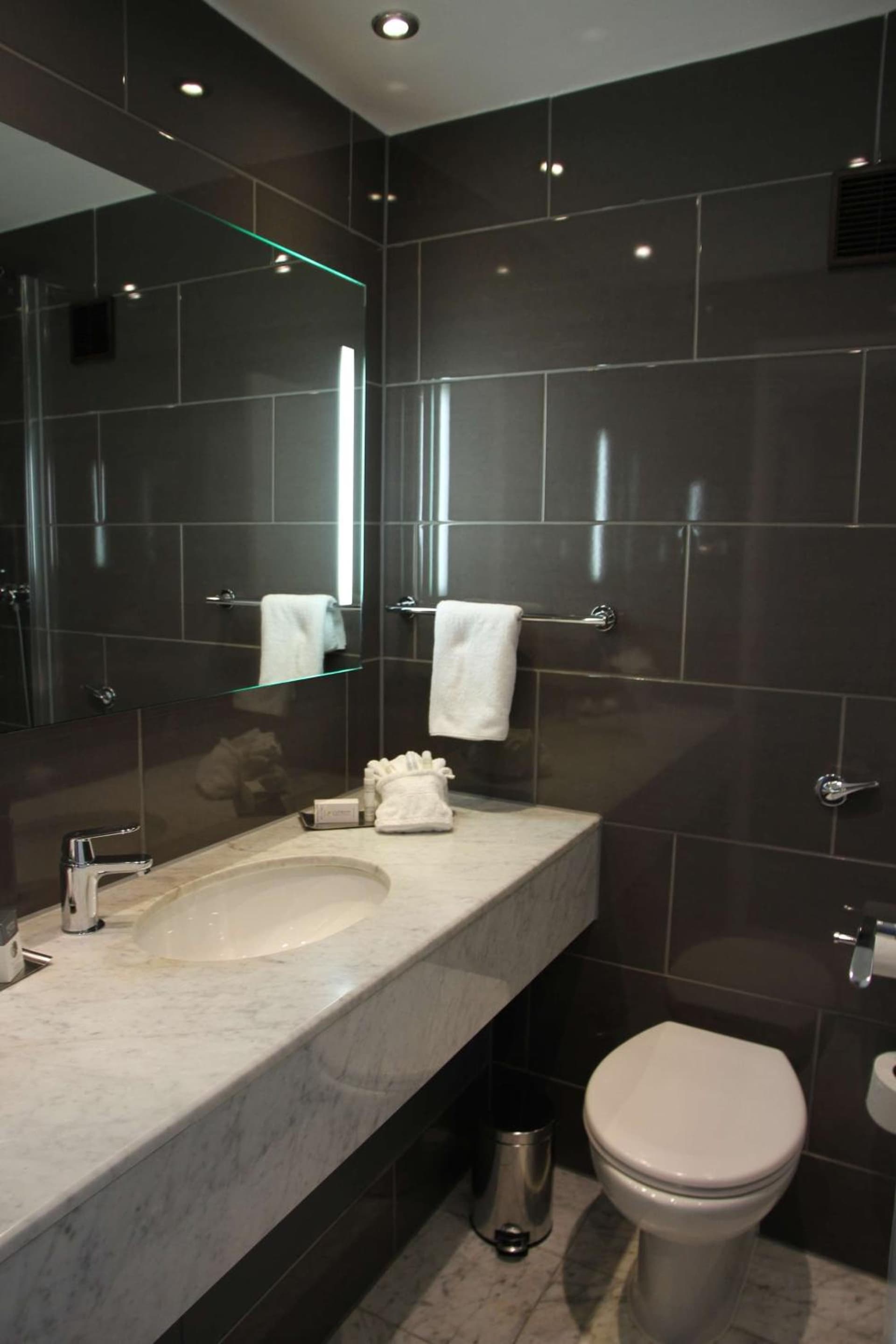 DoubleTree by Hilton Bristol City Centre