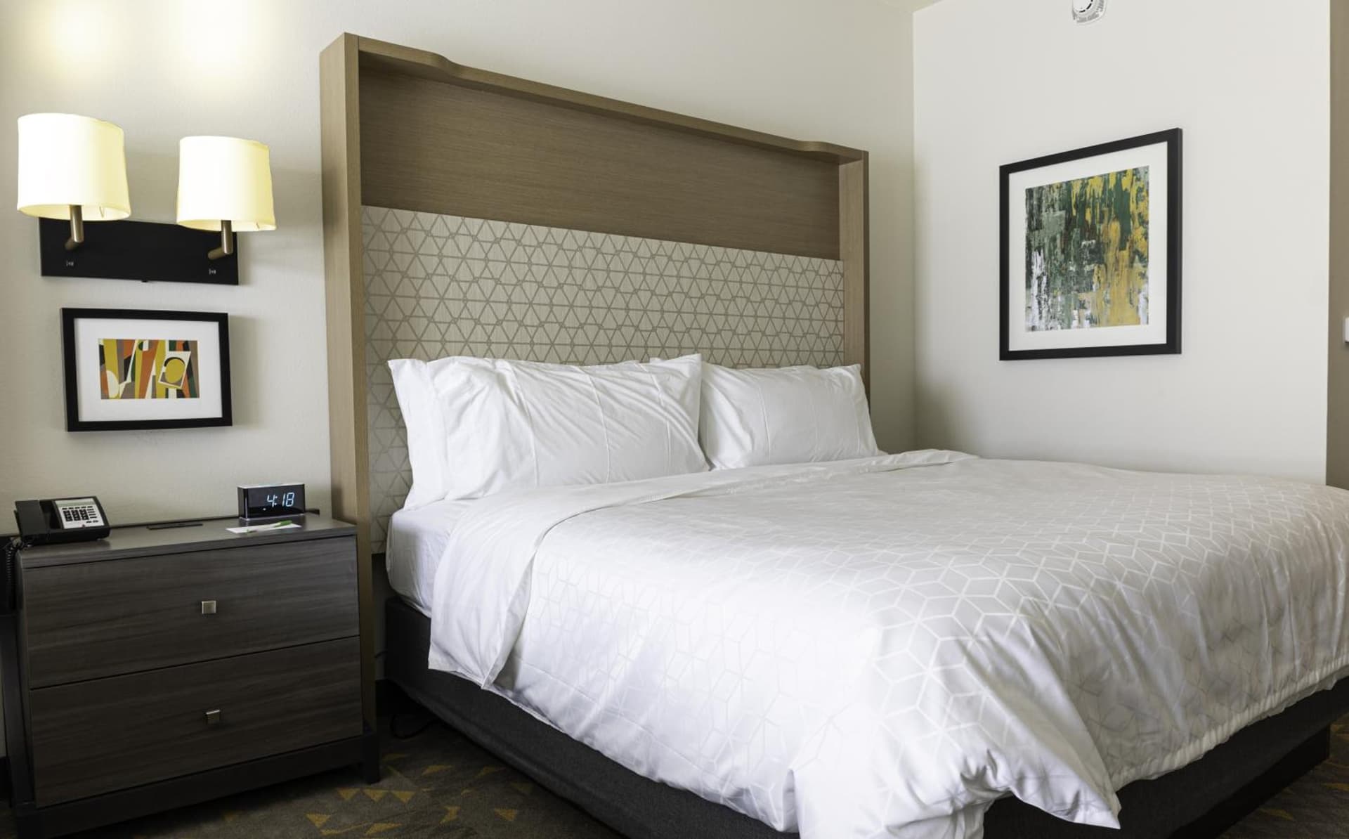 Holiday Inn Glendale - Stadium & Ent Dist by IHG