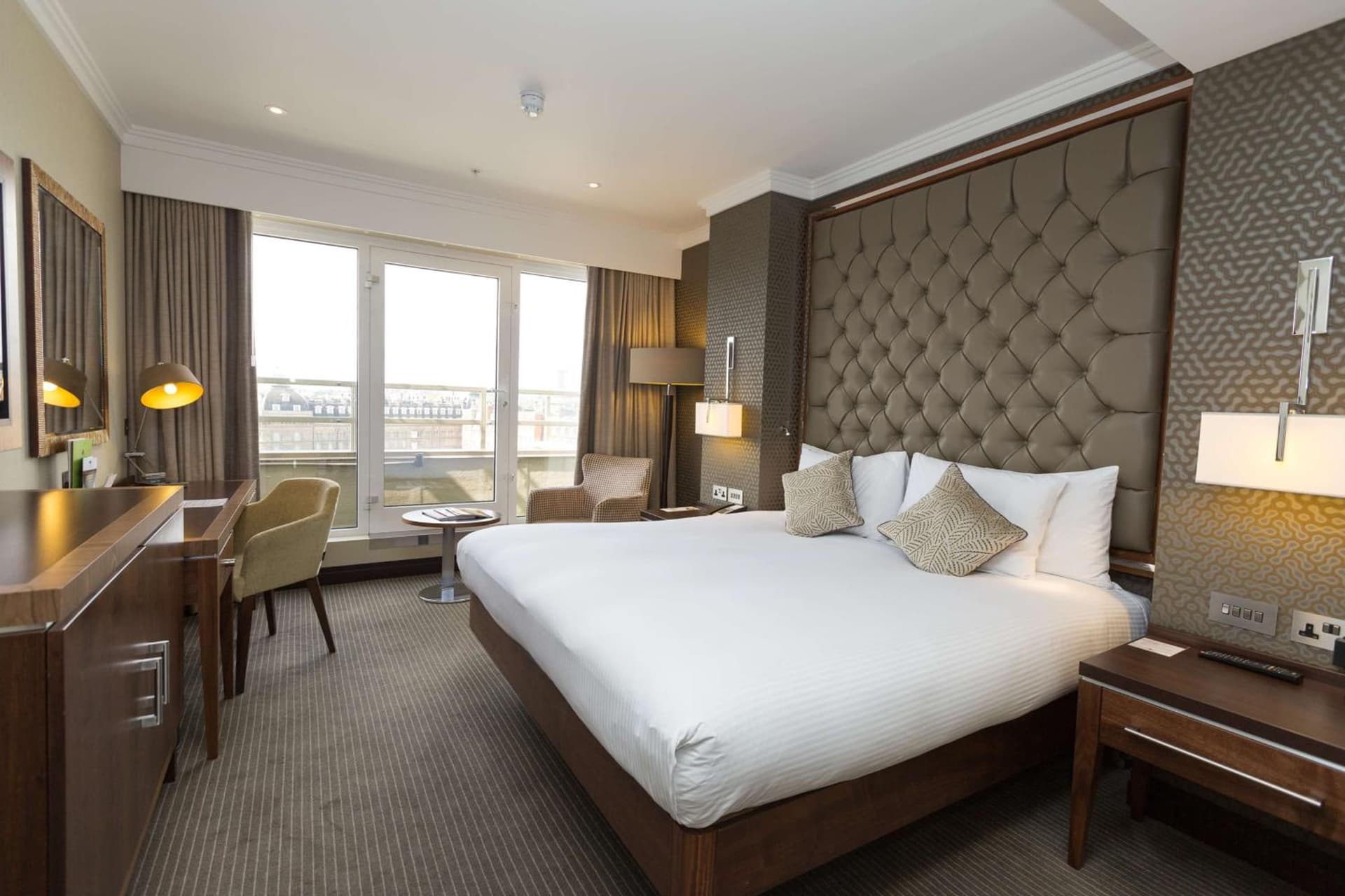 DoubleTree by Hilton London - Victoria
