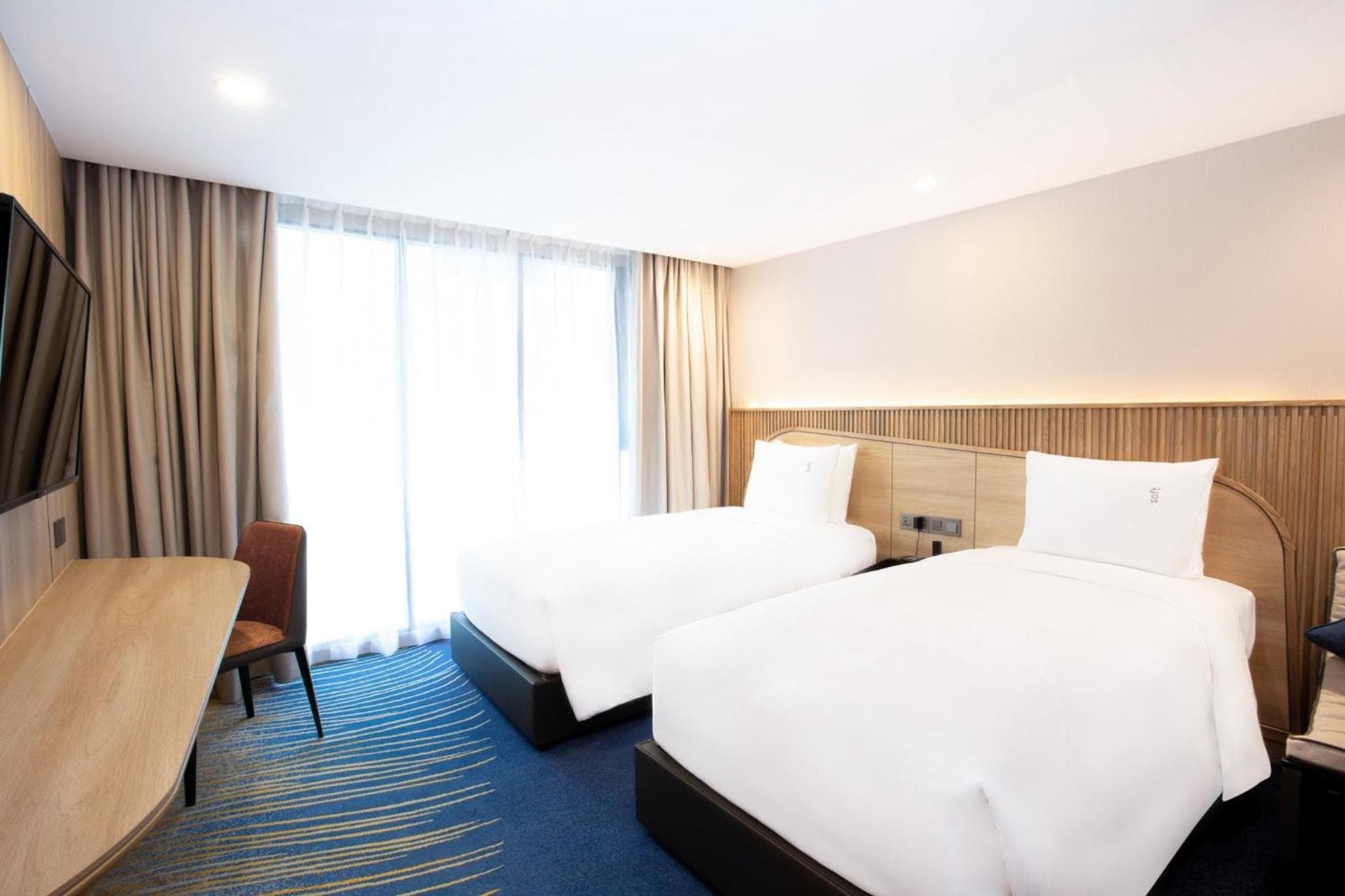 Holiday Inn Express & Suites Bangkok Central Pier by IHG