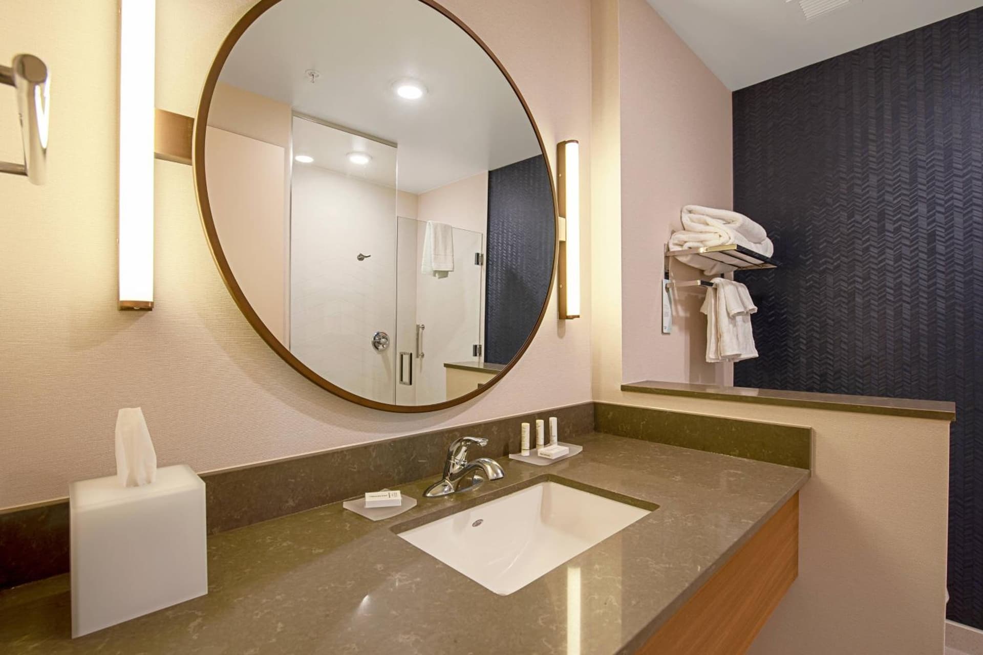 Fairfield Inn & Suites By Marriott Duluth Waterfront