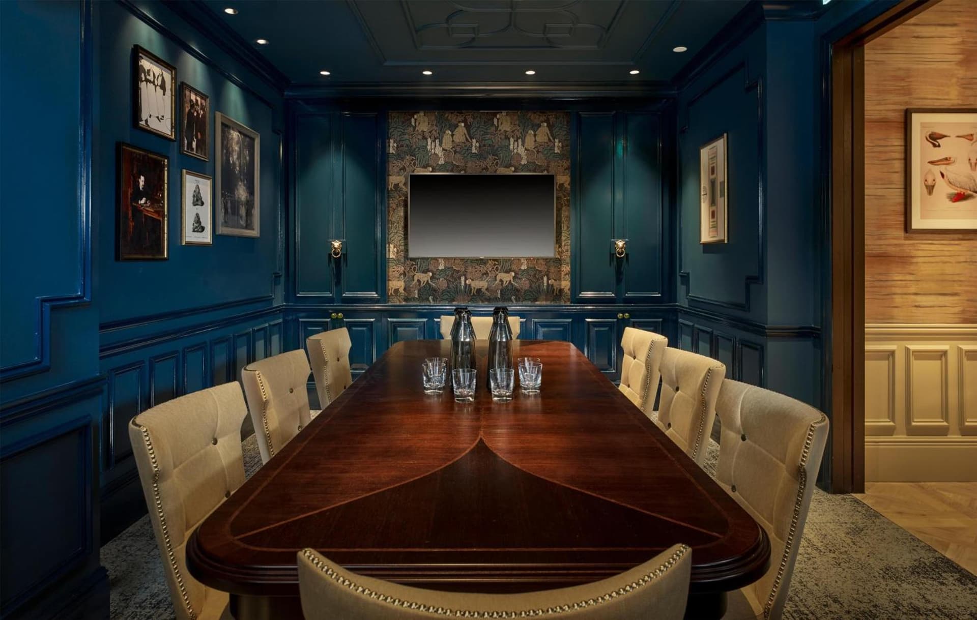 100 Queen's Gate Hotel London Kensington, Curio Collection by Hilton