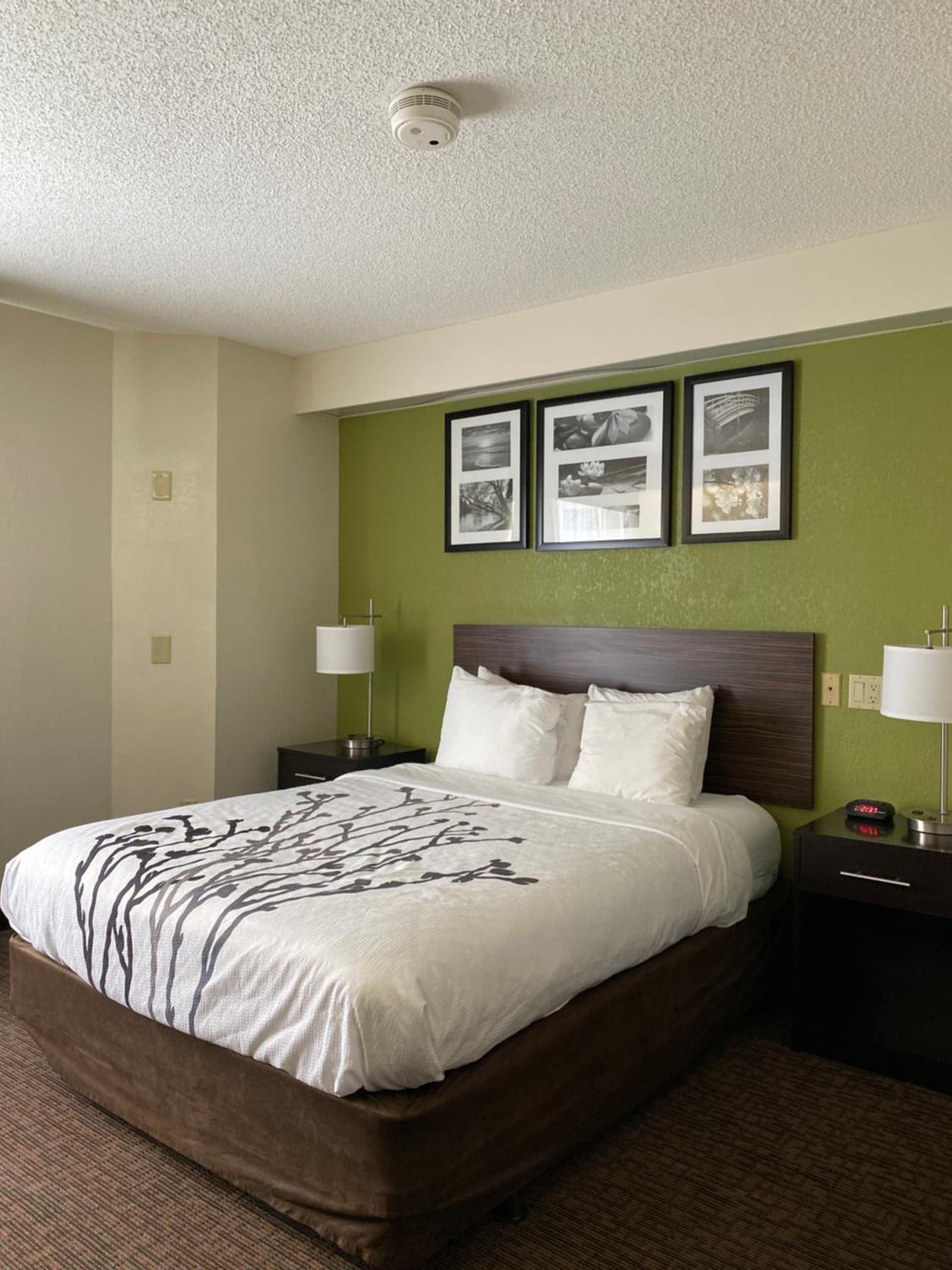 Spark by Hilton Louisville Airport