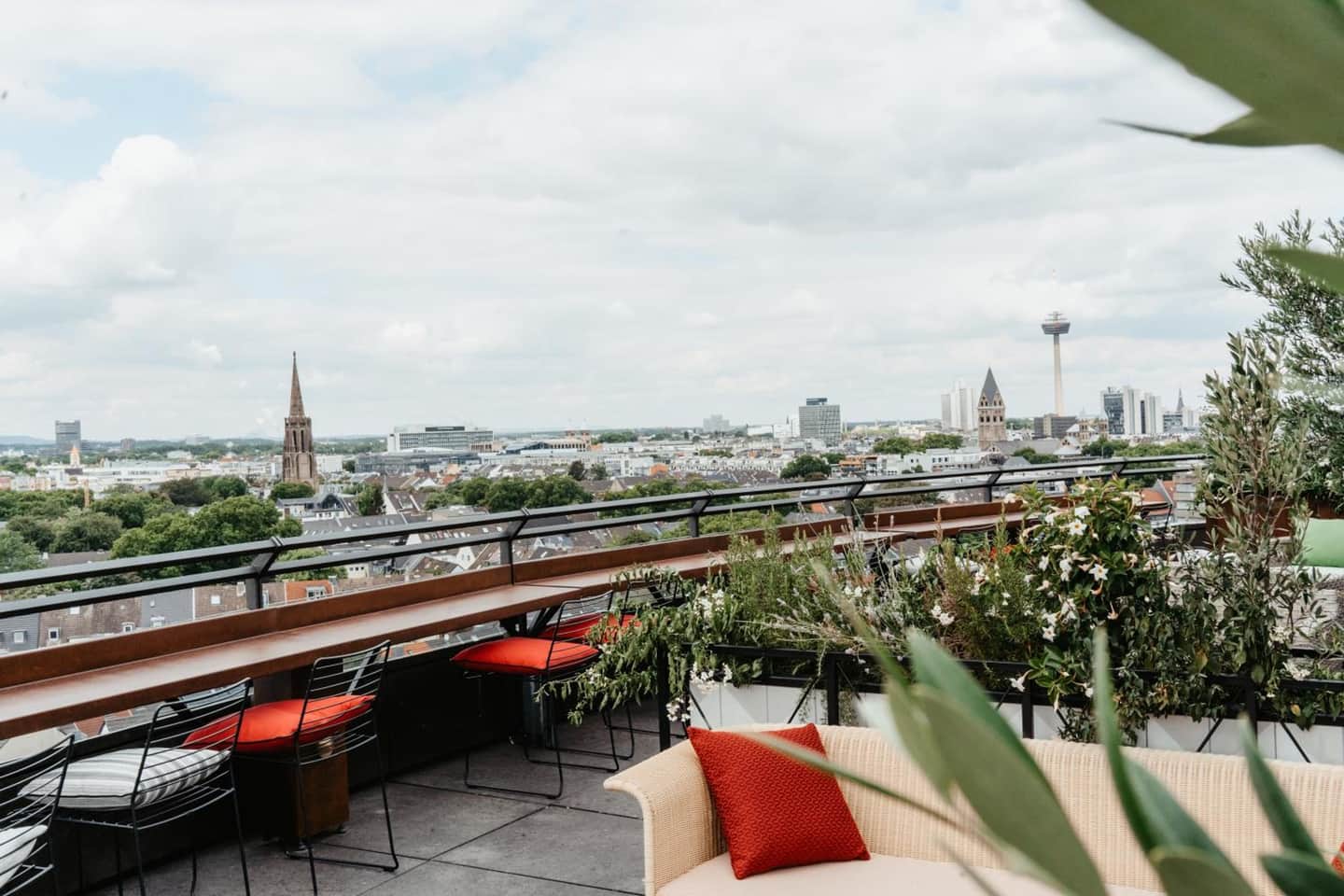Wasserturm Hotel Cologne, Curio Collection by Hilton