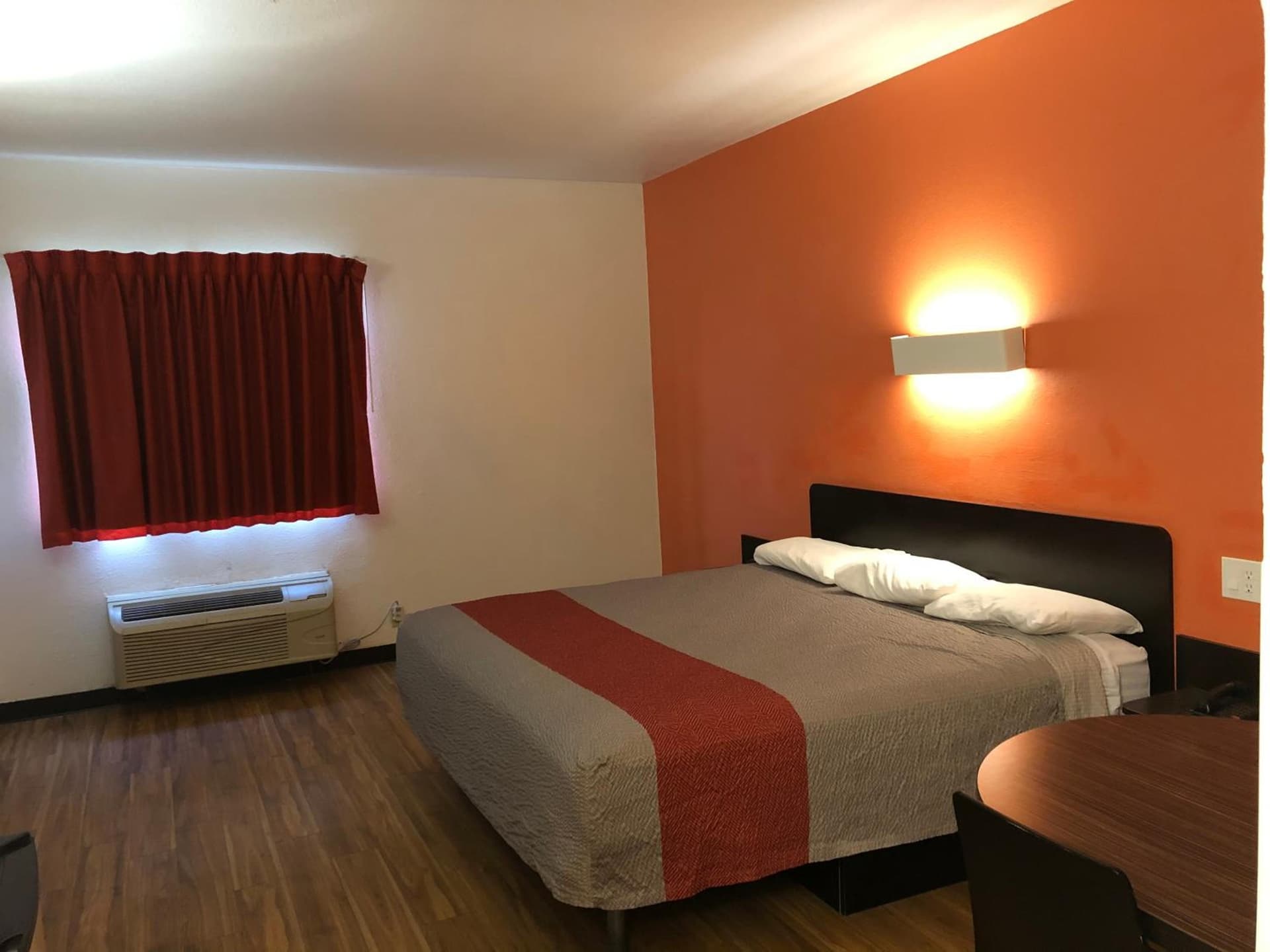 Motel 6-Woodway, TX