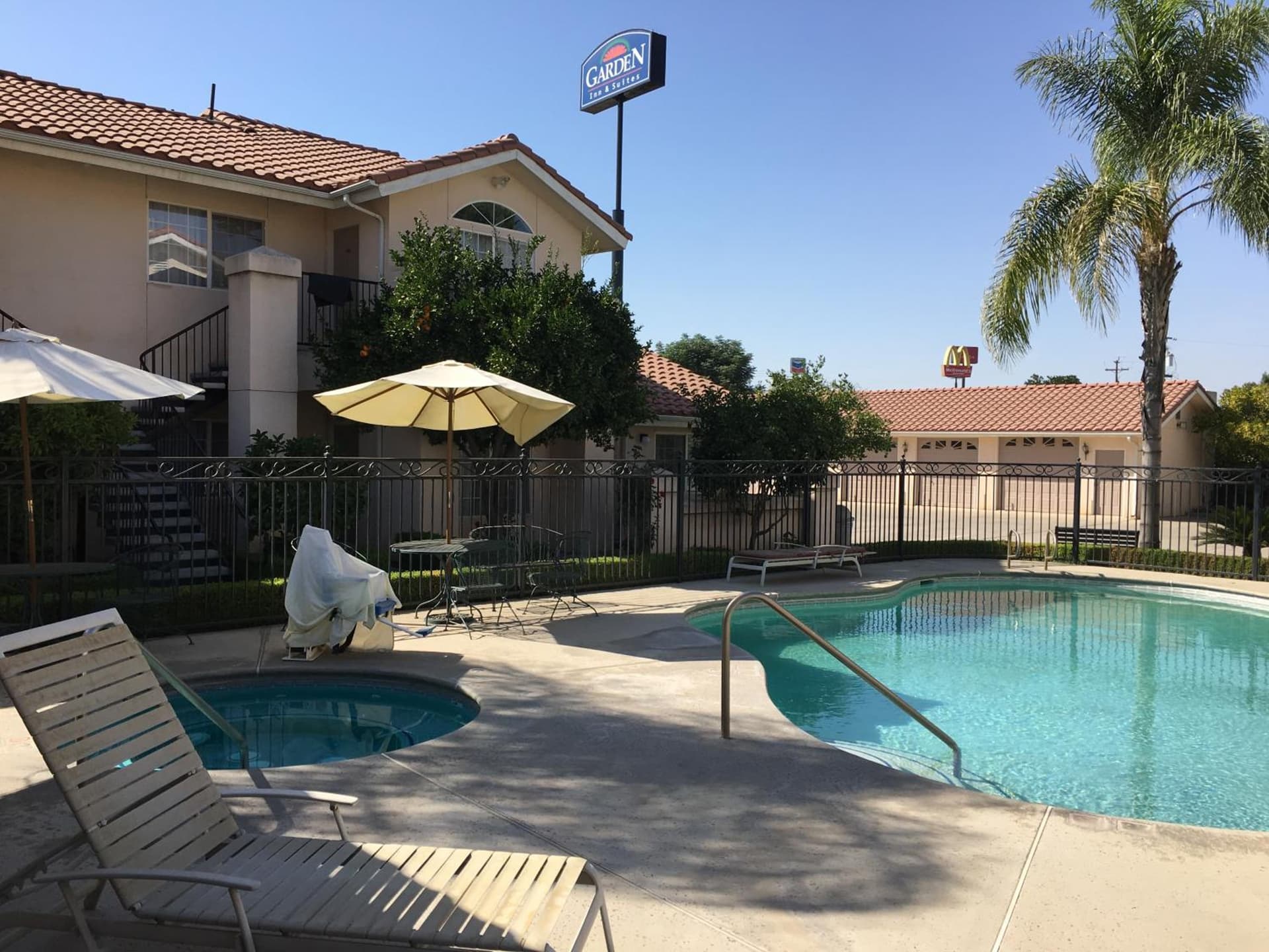 Garden Inn and Suites Fresno