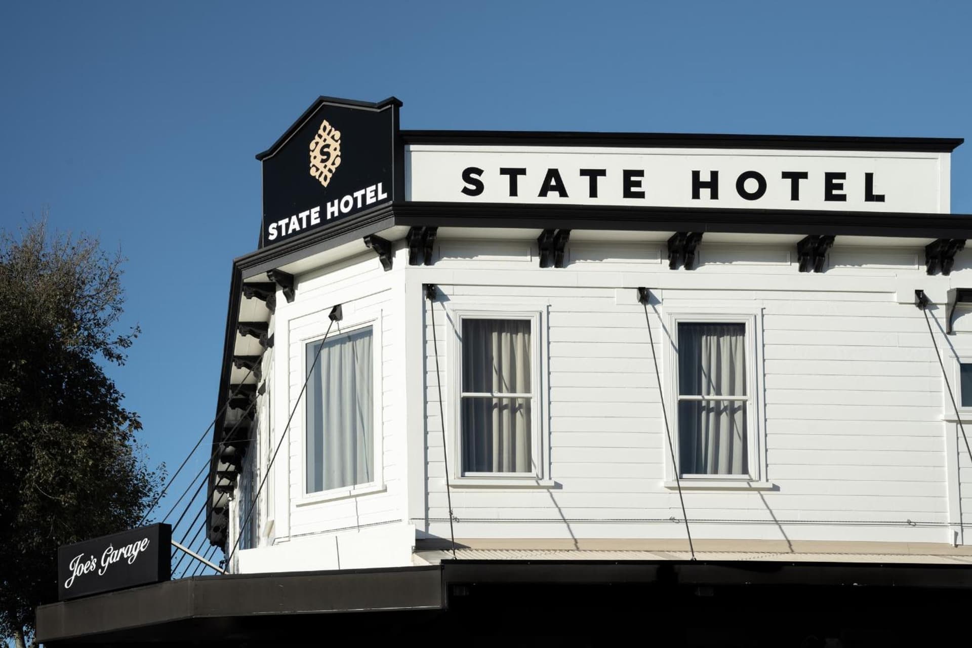 The State Hotel New Plymouth