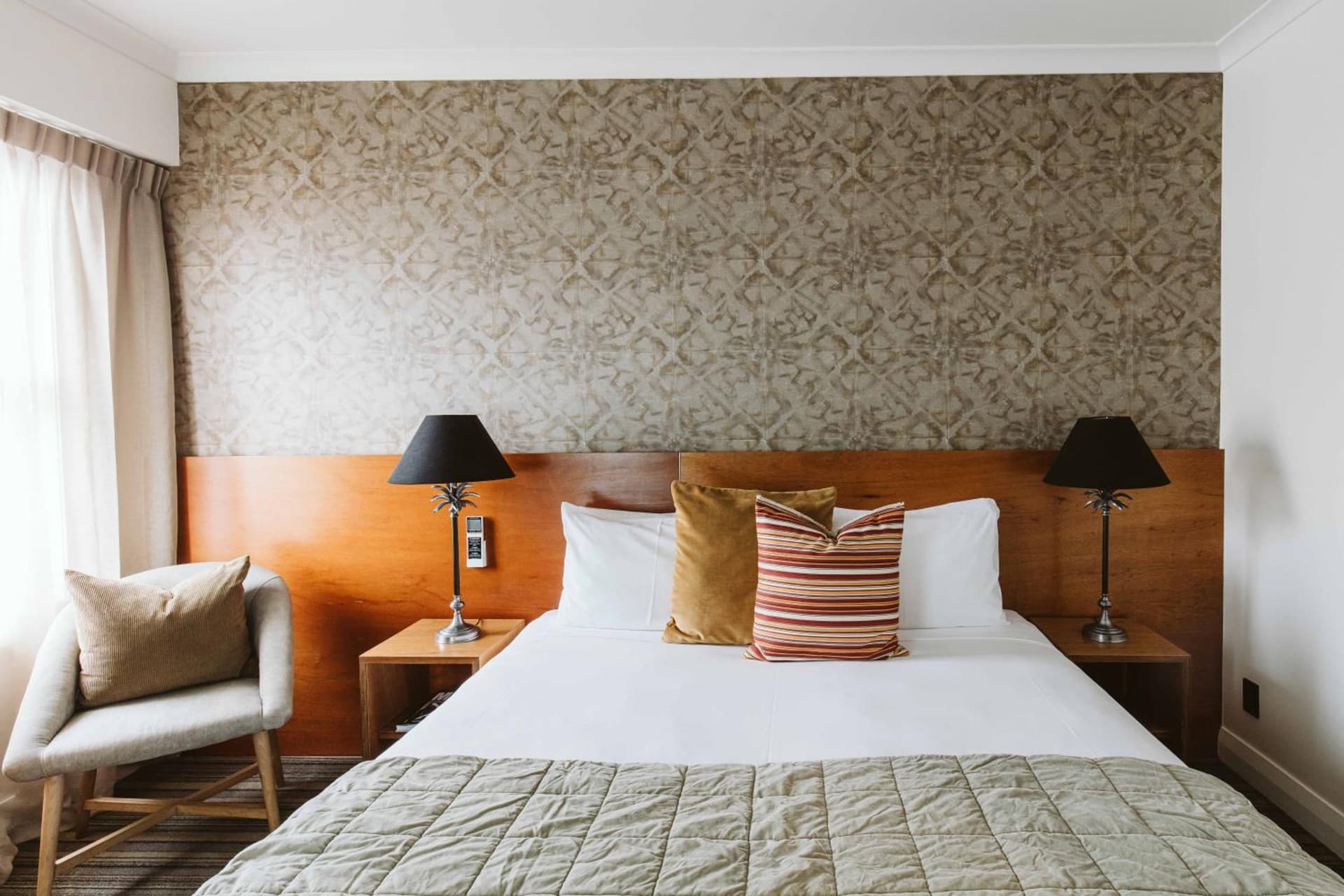 The State Hotel New Plymouth
