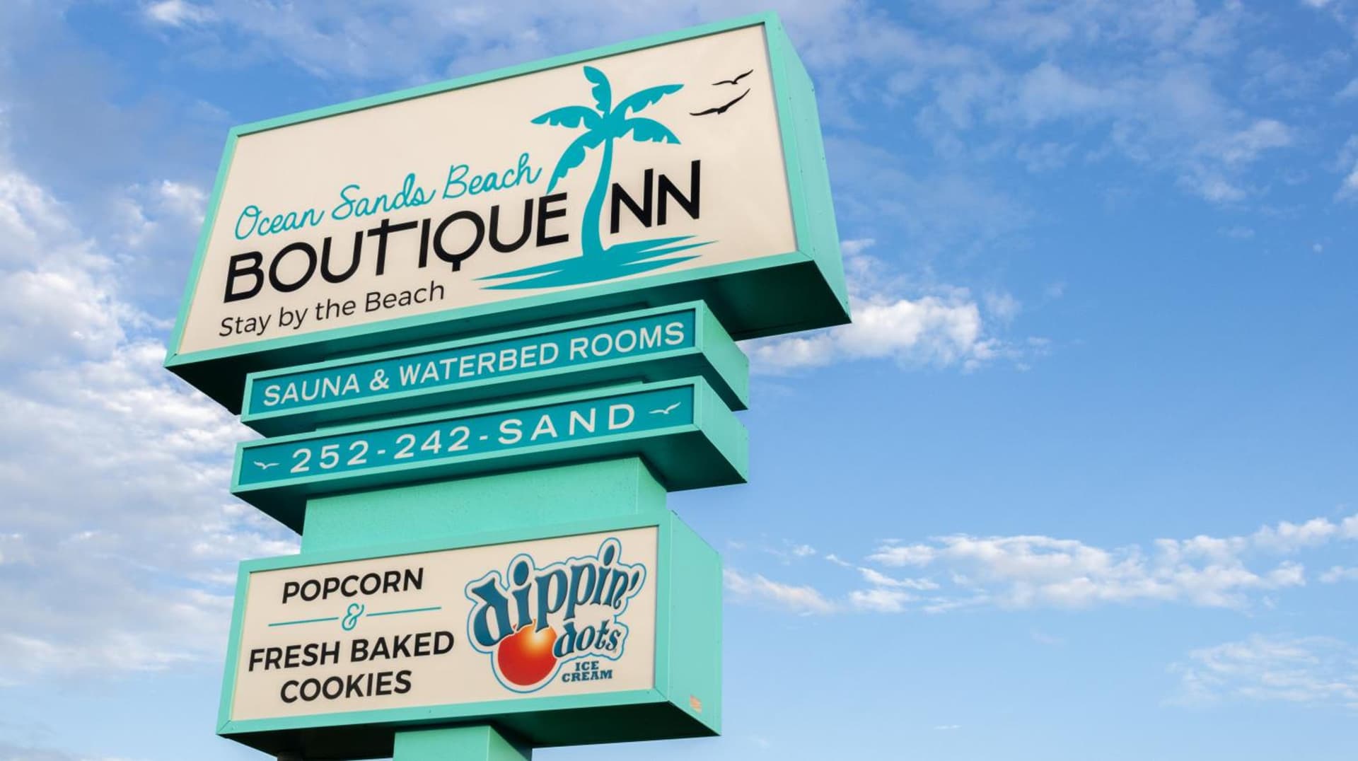 Ocean Sands Beach Boutique Inn NC