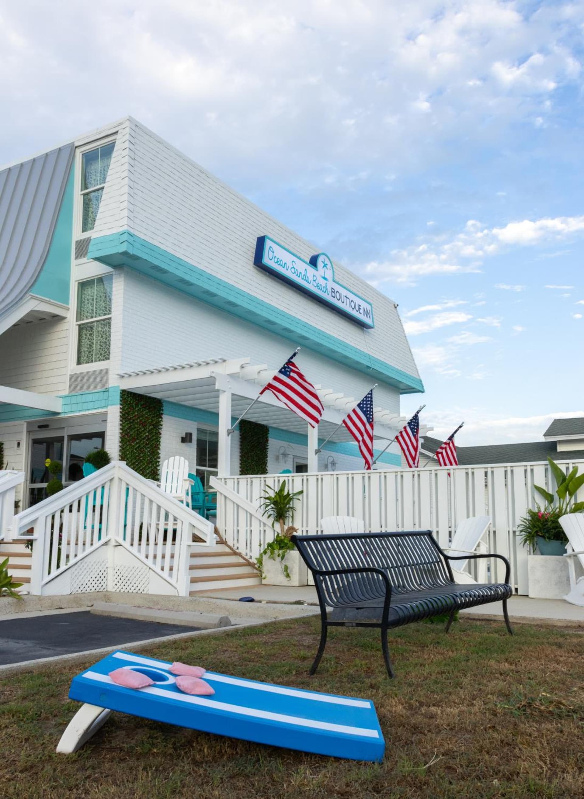 Ocean Sands Beach Boutique Inn NC