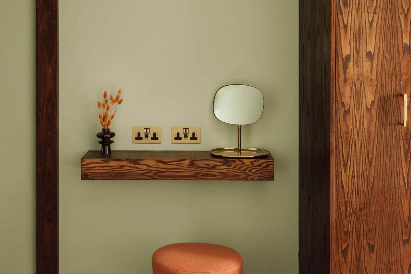 Locke Canary Wharf