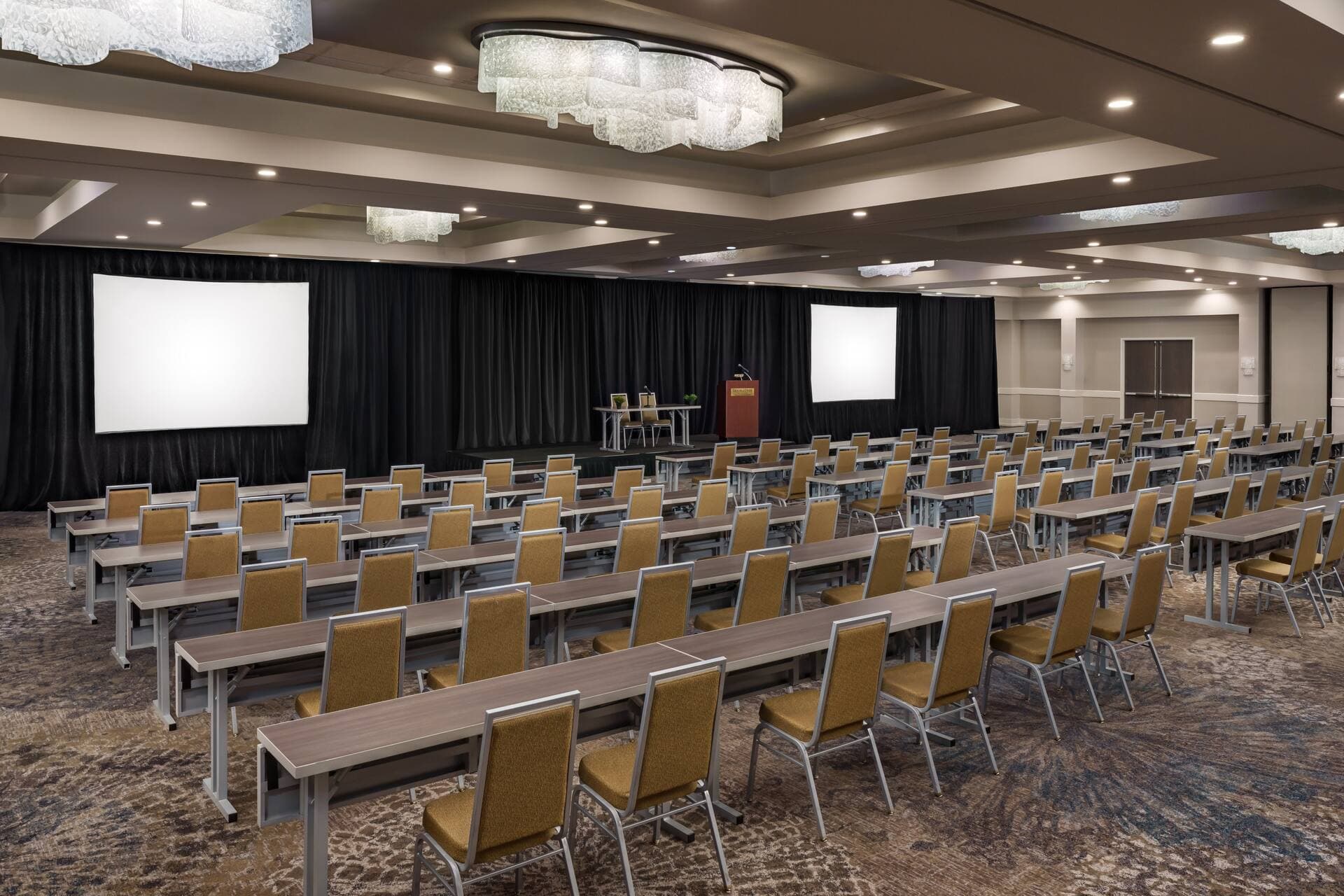 DoubleTree by Hilton Orlando Airport