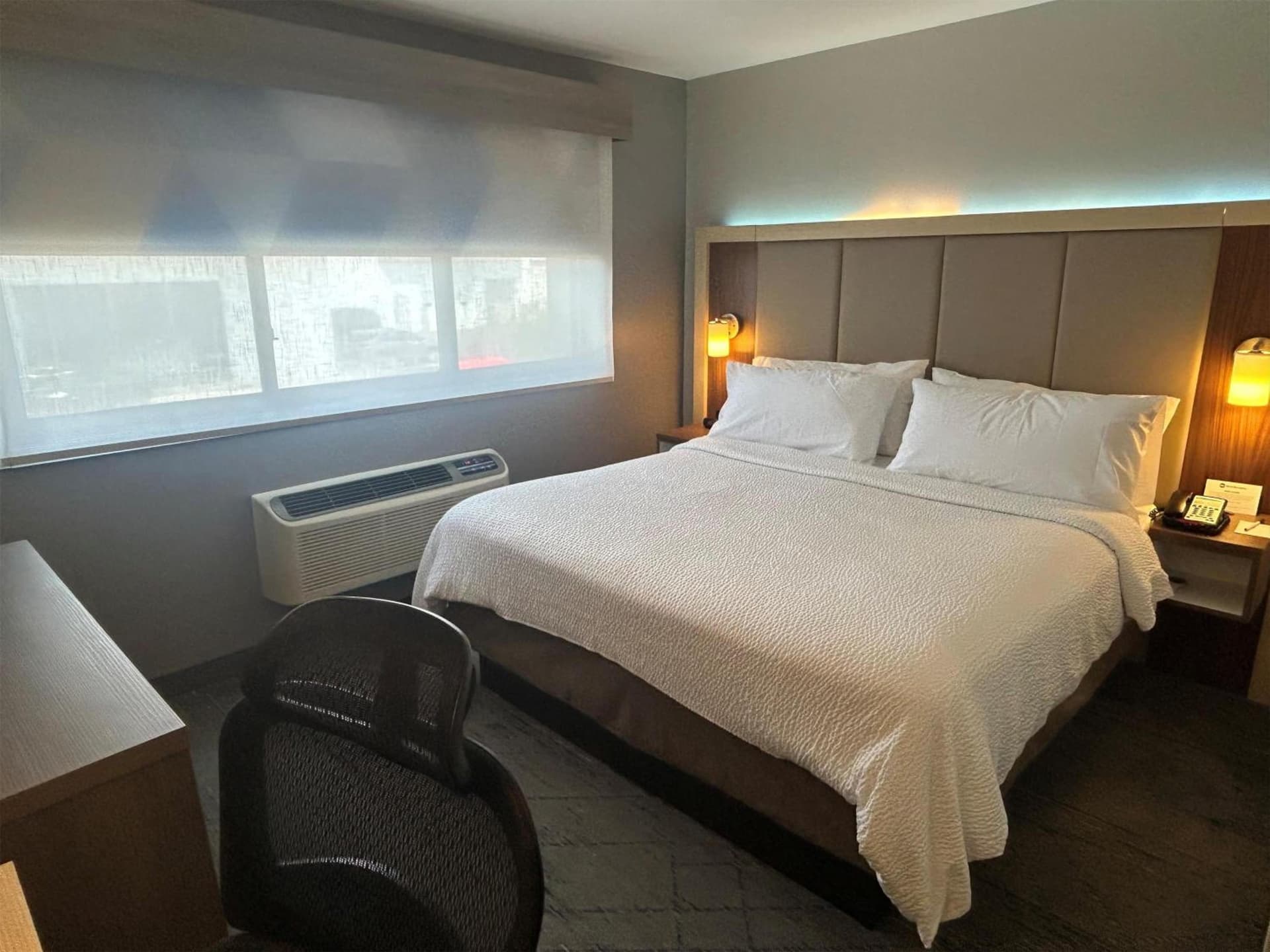 Best Western Roslyn-Long Island Hotel