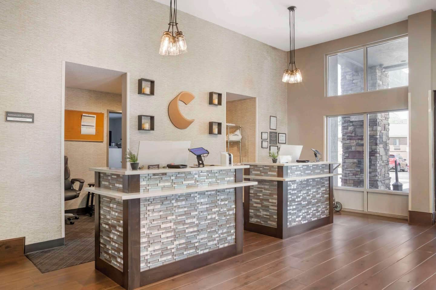 Comfort Suites Nashville Airport - BNA