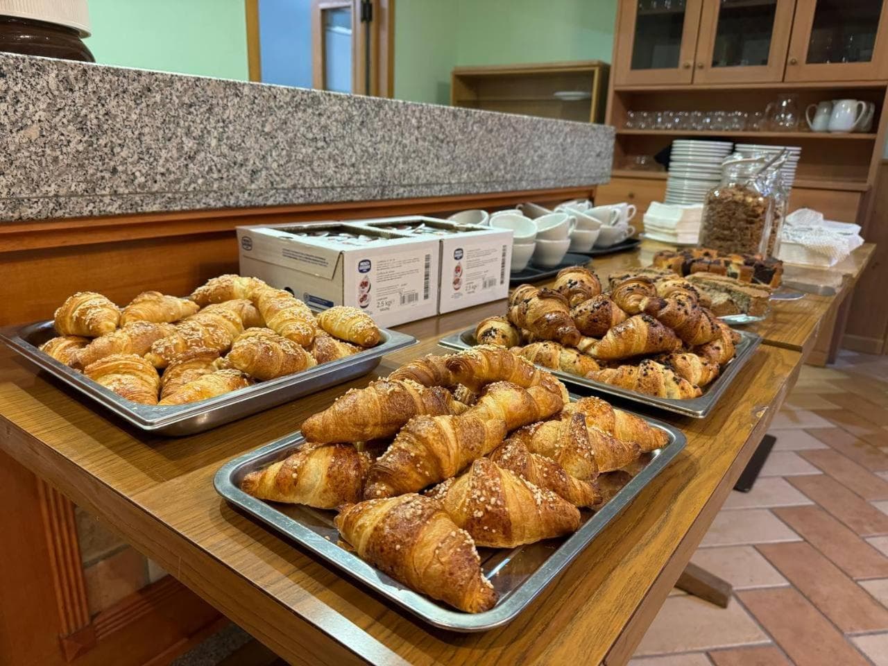 HC Hotel Garni - Rooms and Apartments