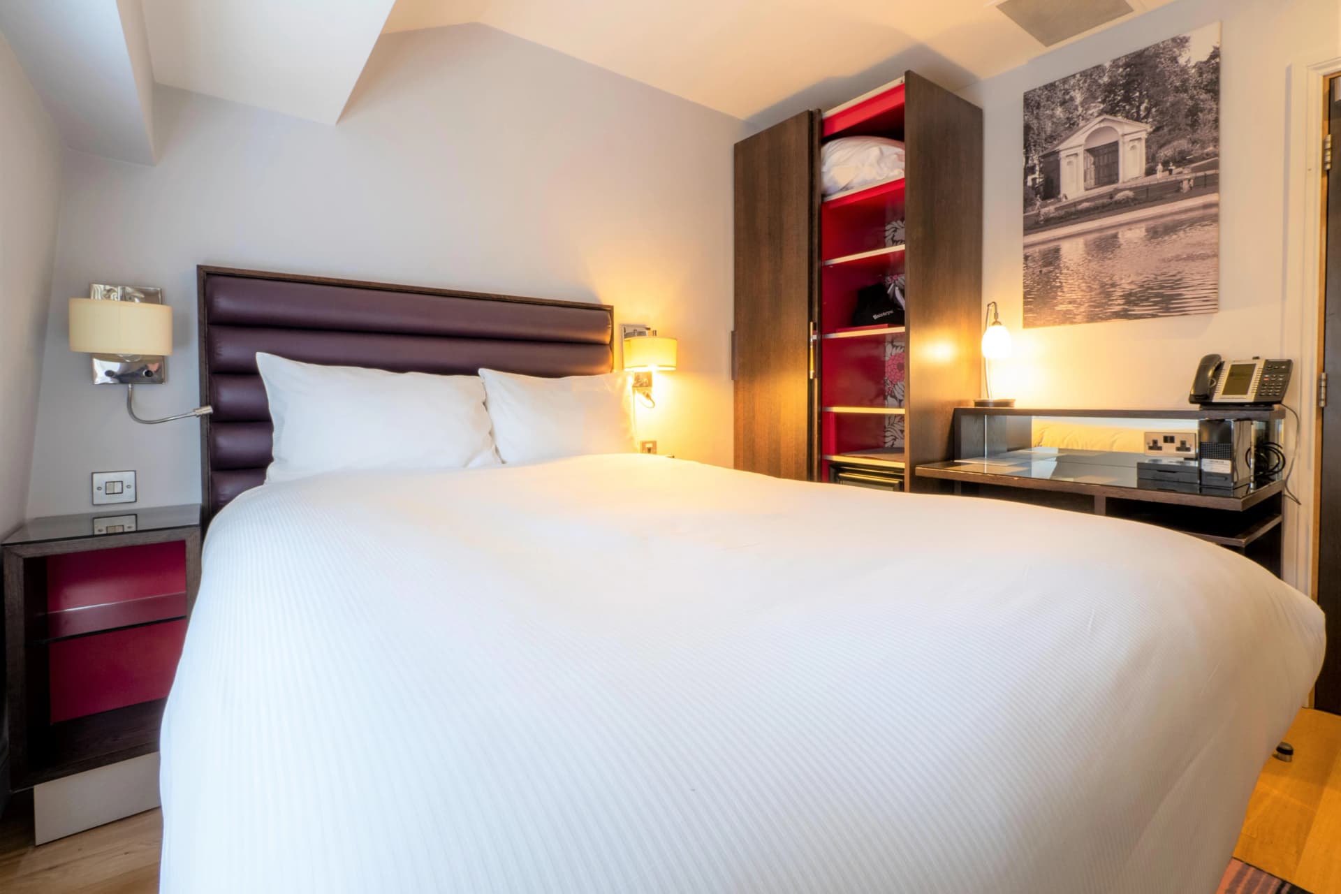 Hotel Indigo London Hyde Park Paddington, an IHG Hotel