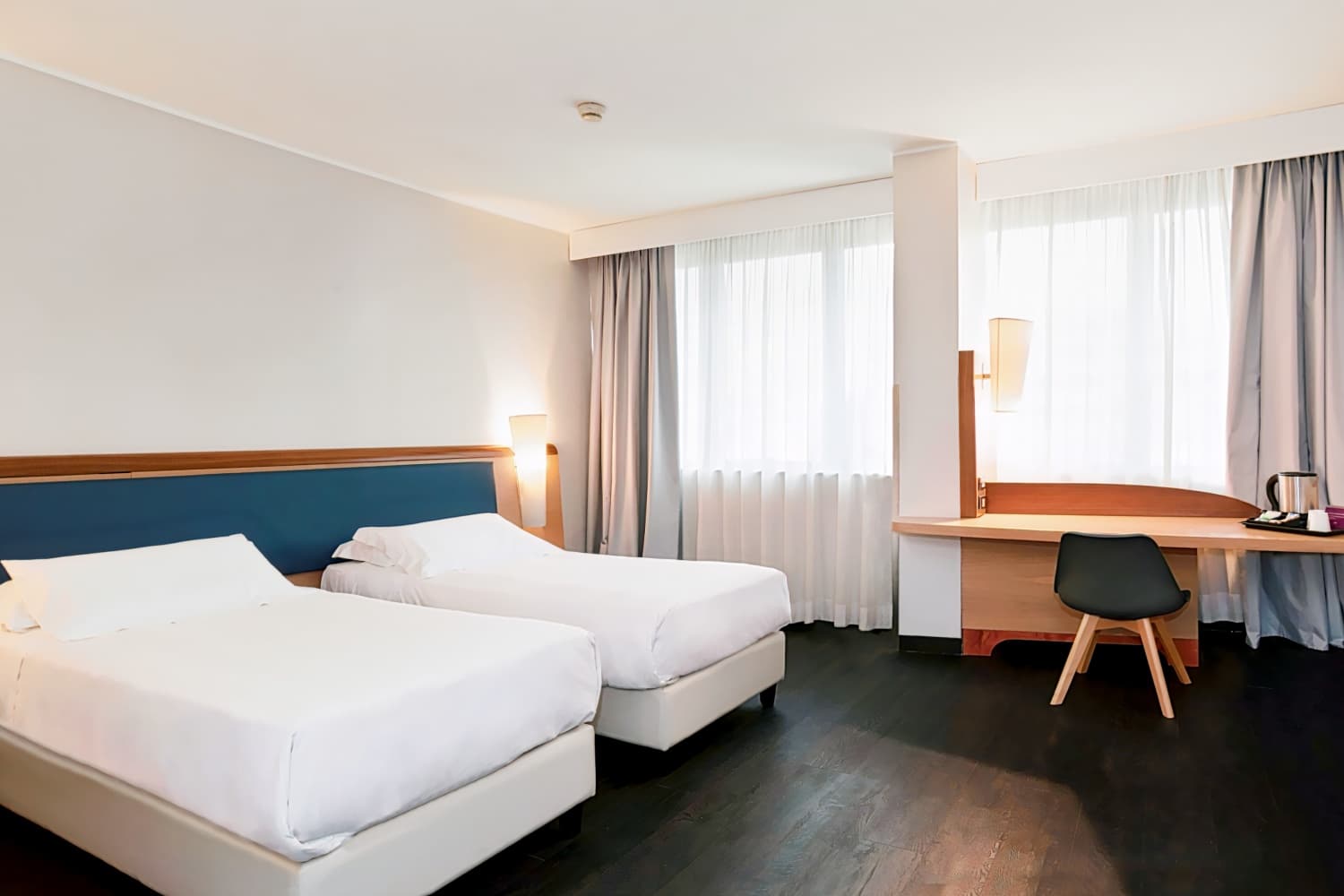 Mercure Rome West