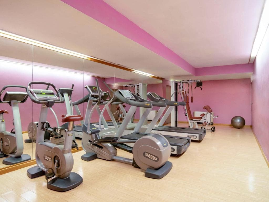 Mercure Rome West