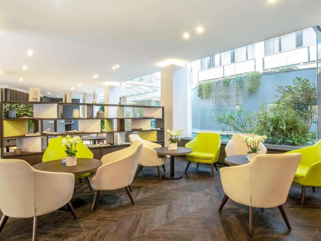 Mercure Rome West