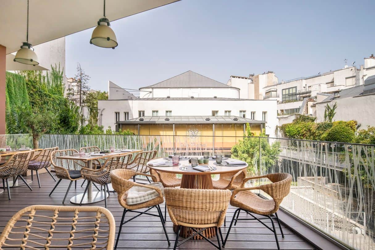 Renaissance Paris Arc De Triomphe