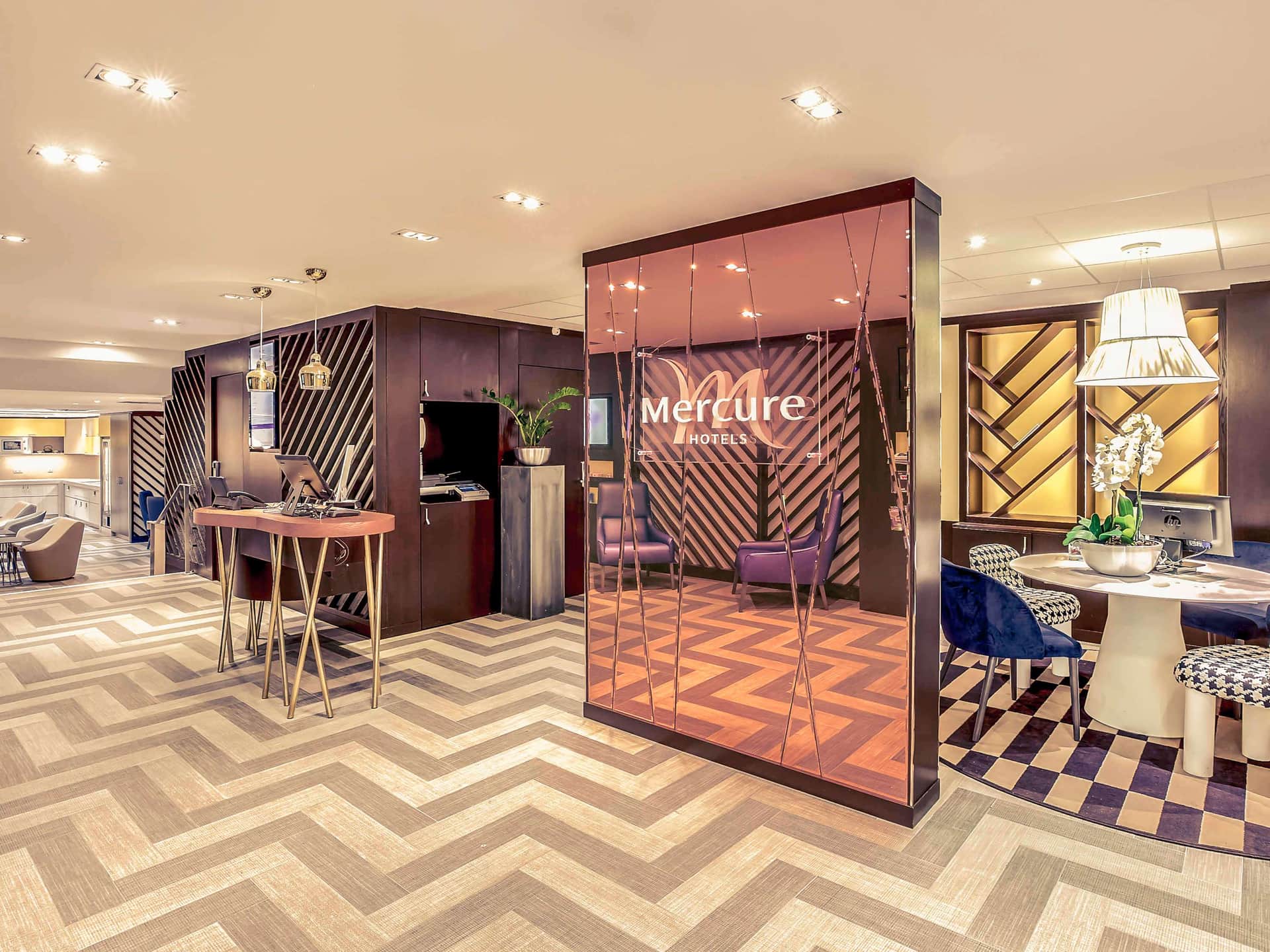 Mercure Paris Arc de Triomphe Étoile Hotel