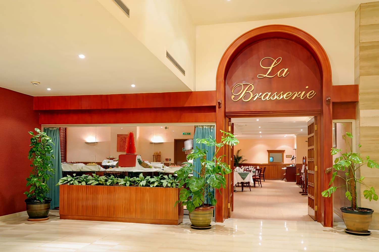 Mercure Grand Hotel Doha